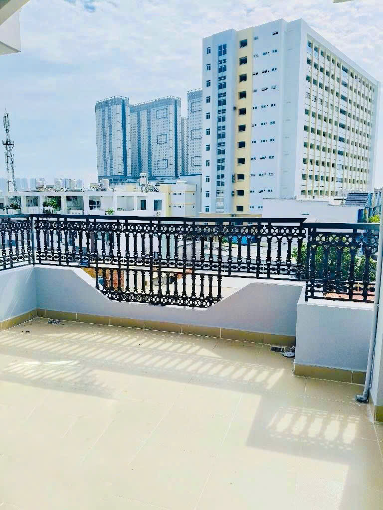 BÁN NHÀ 4 TẦNG - PARCMALL CAO LỖ - TẠ QUANG BỬU - QUẬN 8 - 5 PN - 5WC - 6,9 TY - GỌI NGAY 0784968131-4