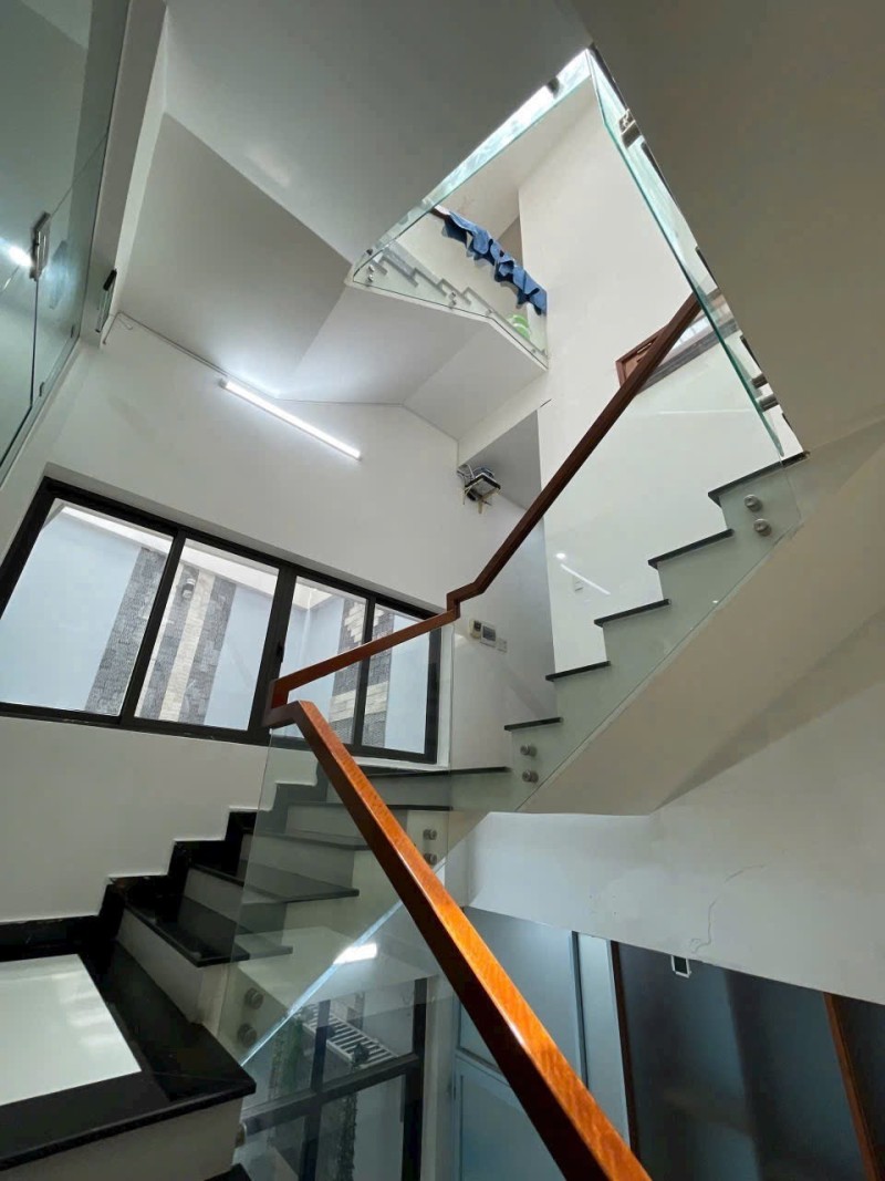 ► MT Đường 2 Tháng 9, gần Cầu Tiên Sơn, 109m2, 3.5 tầng, dòng tiền cho thuê KD 40tr, 13.x tỷ-3