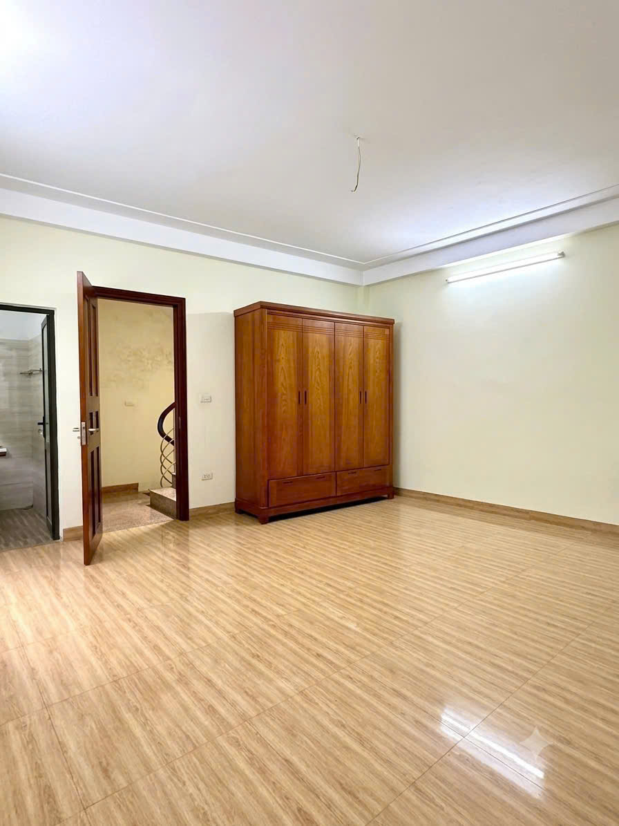 CHÍNH CHỦ CẦN BÁN NHÀ NGUYÊN CĂN 5 TẦNG NGÕ XÃ ĐÀN - PHƯỜNG Ô CHỢ DỪA - ĐỐNG ĐA