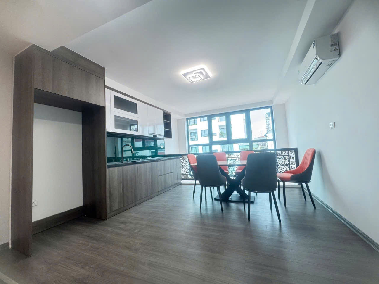 Bán nhà quận Thanh Xuân phân lô Hoàng Văn Thái 56m 4 tầng gara ô tô vừa ở vừa kinhdoanh cực đẹp chỉ 16.8 tỷ
