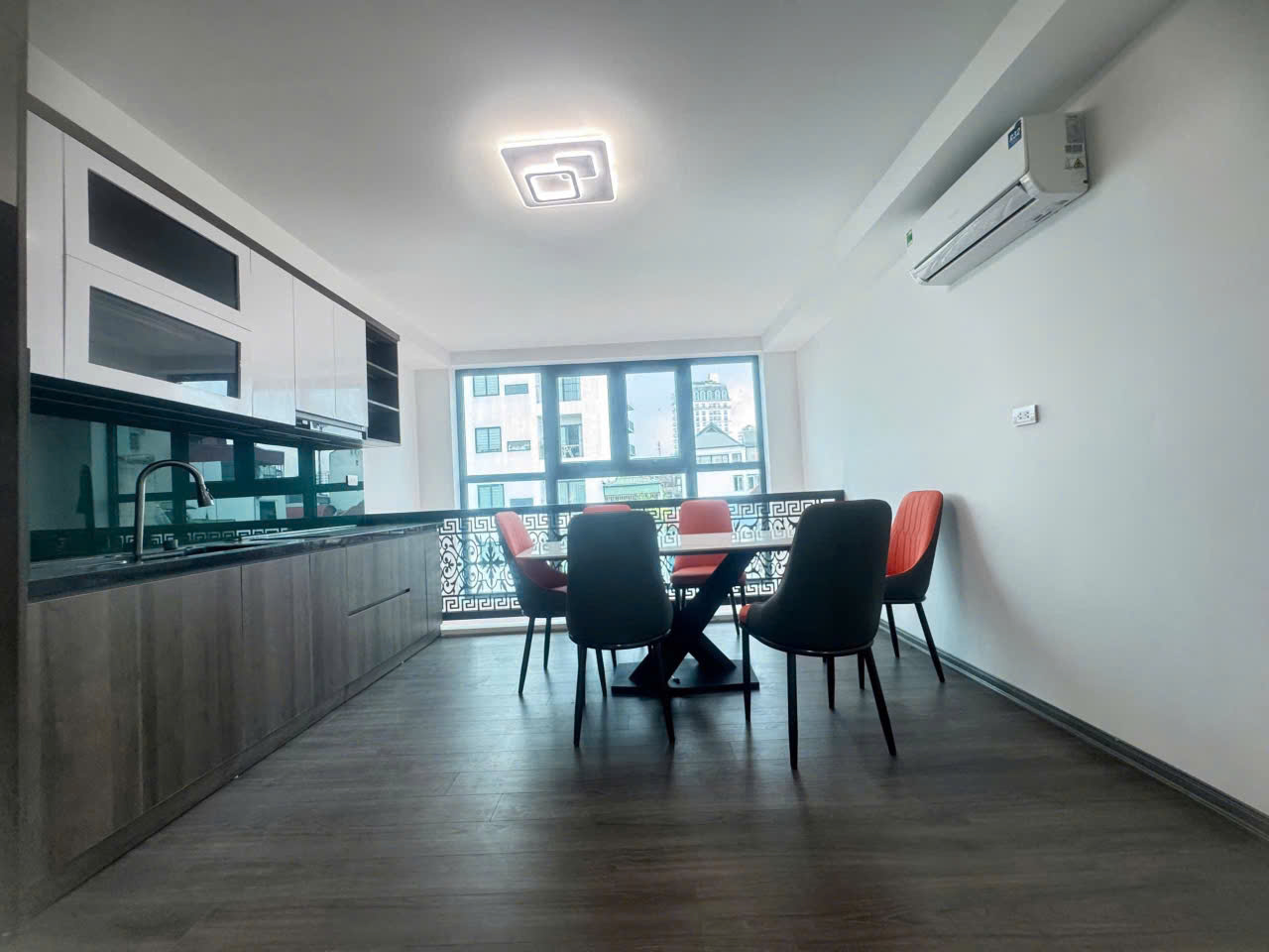 Bán nhà riêng phân lô Hoàng Văn Thái 56m 4 tầng gara ô tô vừa ở vừa kinhdoanh VP cực đẹp chỉ 16.8 tỷ