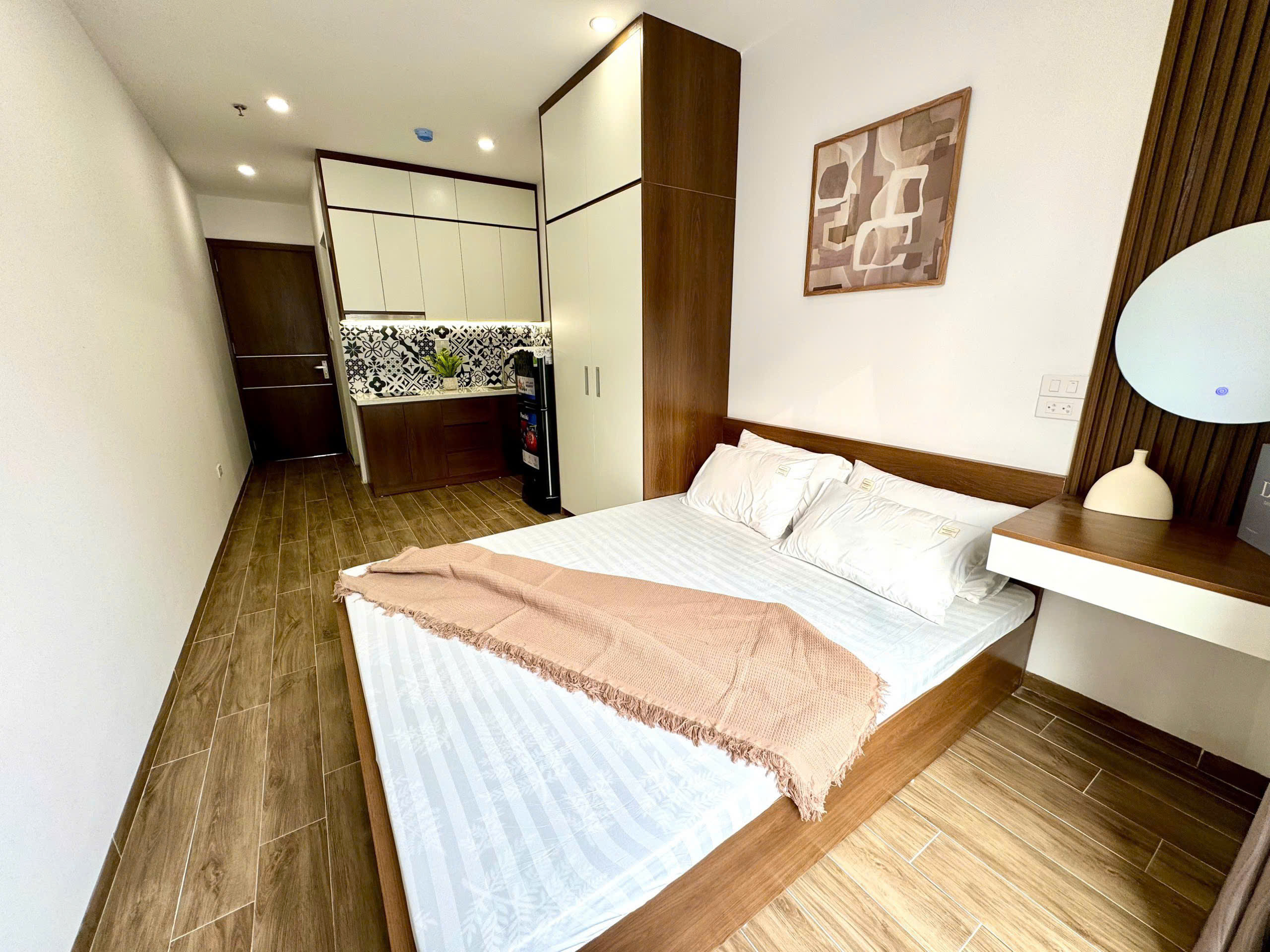 BÁN TÒA NHÀ 8 TẦNG ĐÌNH THÔN, NTL- LÔ GÓC - 100M2 - MT 6M - DT 165 TR/TH - 35,5 TỶ