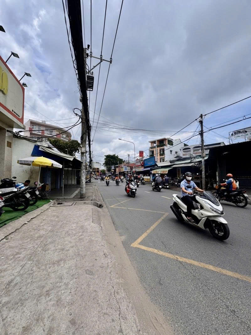 Bán nhà Mặt tiền Tân Hòa Đông - giao Hương Lộ 2, 4x23m, 4 tầng xây - 4 PN, chỉ 12,5 Tỷ