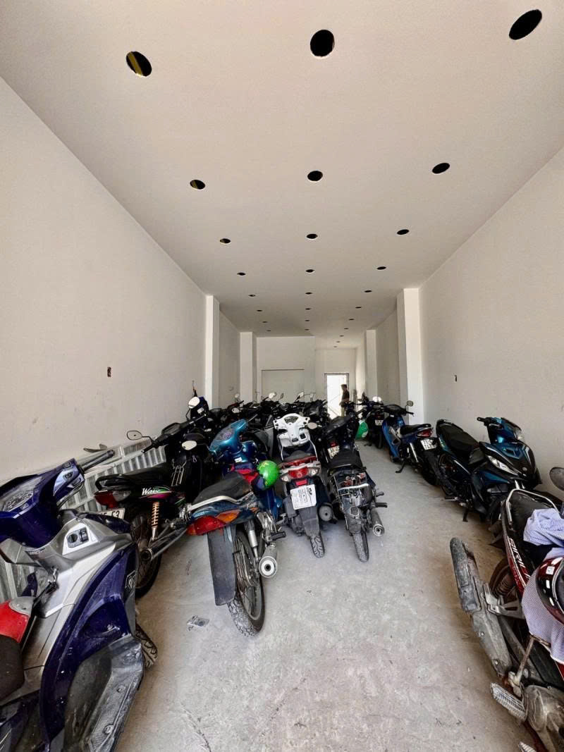 Bán nhà Mặt tiền Tân Hòa Đông - giao Hương Lộ 2, 4x23m, 4 tầng xây - 4 PN, chỉ 12,5 Tỷ