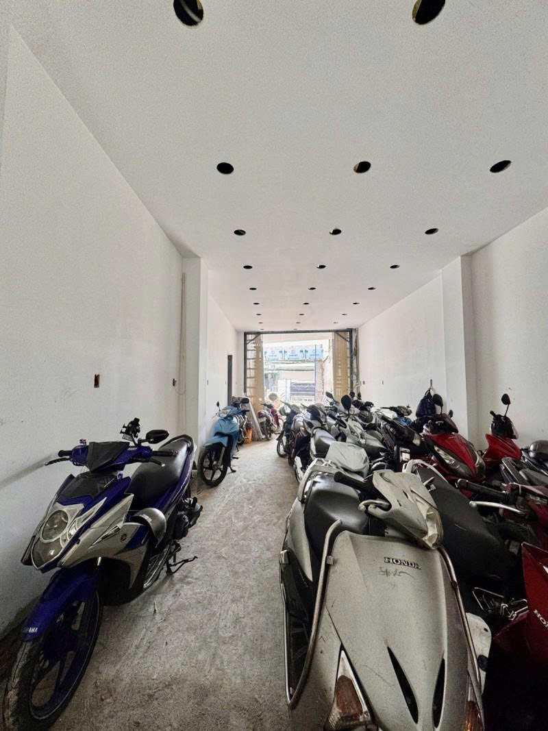 Bán nhà Mặt tiền Tân Hòa Đông - giao Hương Lộ 2, 4x23m, 4 tầng xây - 4 PN, chỉ 12,5 Tỷ-3