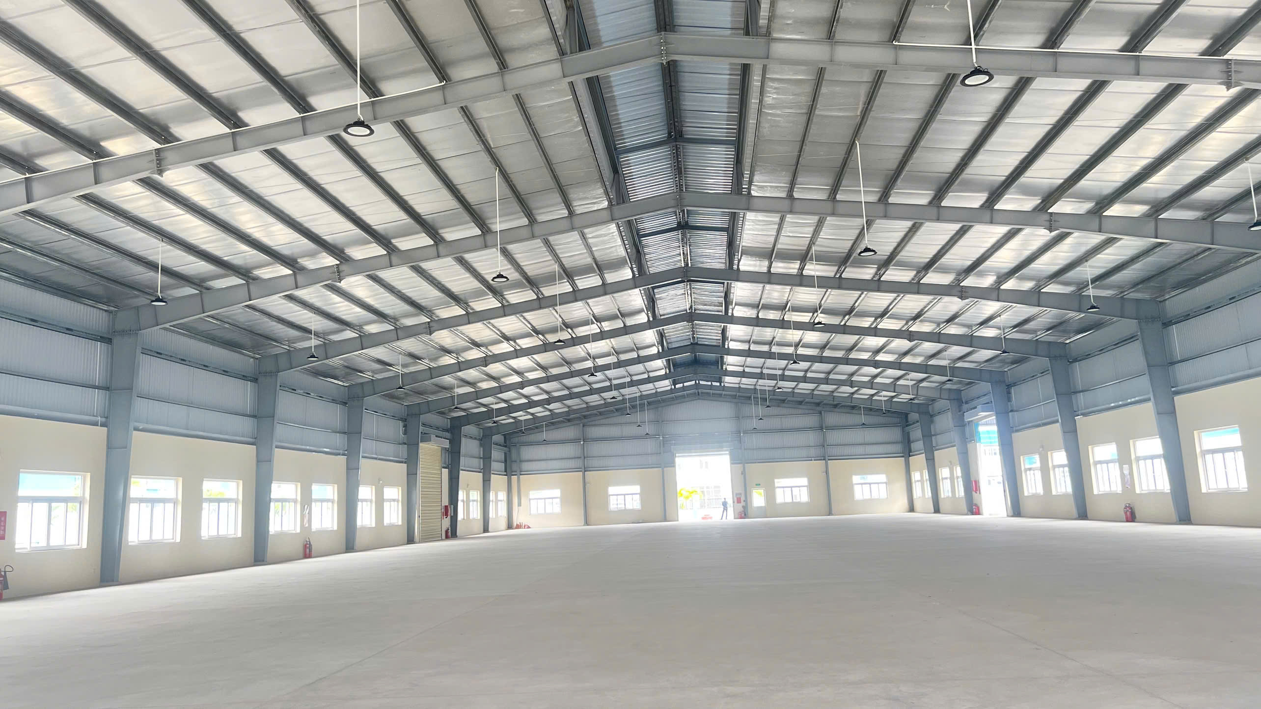 X154 chuyển nhượng nhà xưởng sản xuất CNC KCN long thành, sẵn sổ giao dịch liền