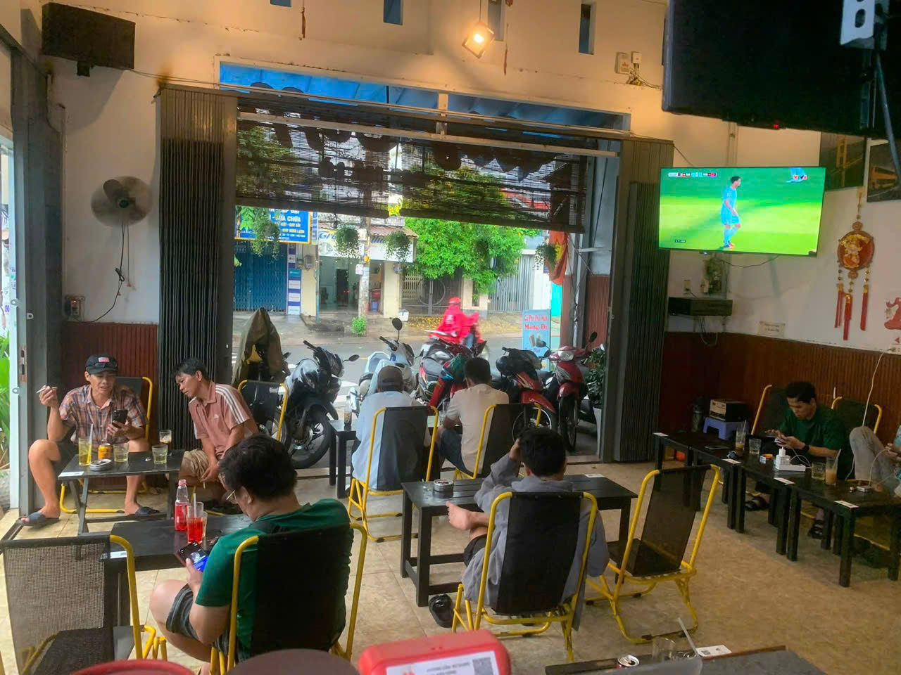 SANG QUÁN CÀ PHÊ – GIÁ 119 TRIỆU vị trí căn góc 2 mặt tiền trên đường Mã Lò, quận Bình Tân