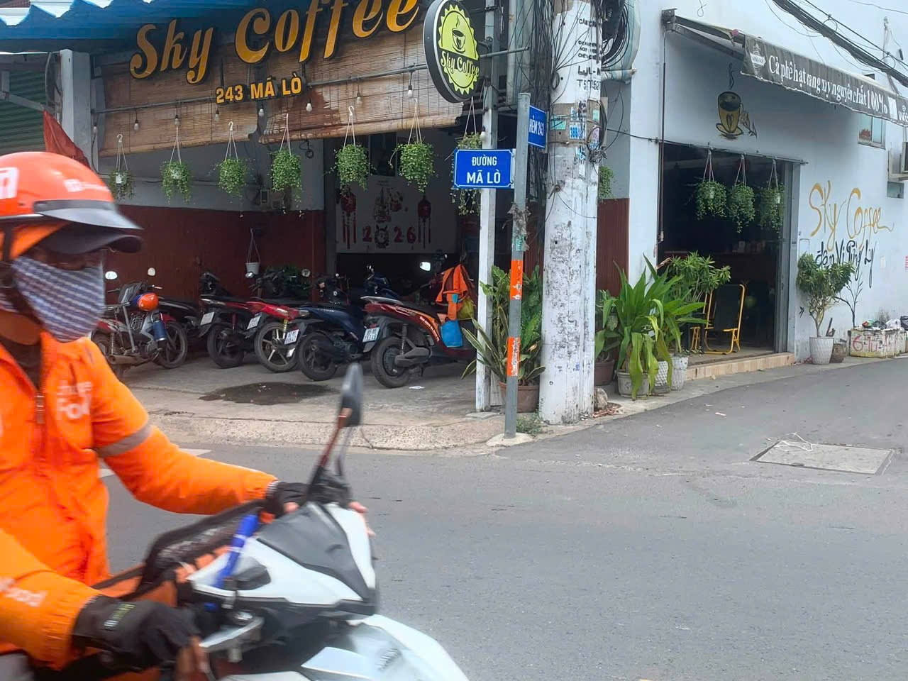 SANG QUÁN CÀ PHÊ – GIÁ 119 TRIỆU vị trí căn góc 2 mặt tiền trên đường Mã Lò, quận Bình Tân