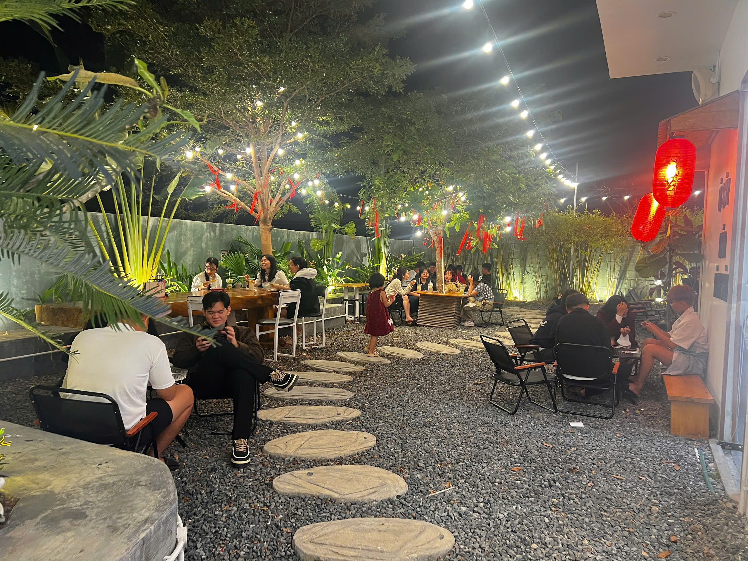 SANG NHƯỢNG QUÁN CAFÉ – TRÀ SỮA ĐANG HOẠT ĐỘNG ỔN ĐỊNH TẠI CAM RANH, KHÁNH HÒA