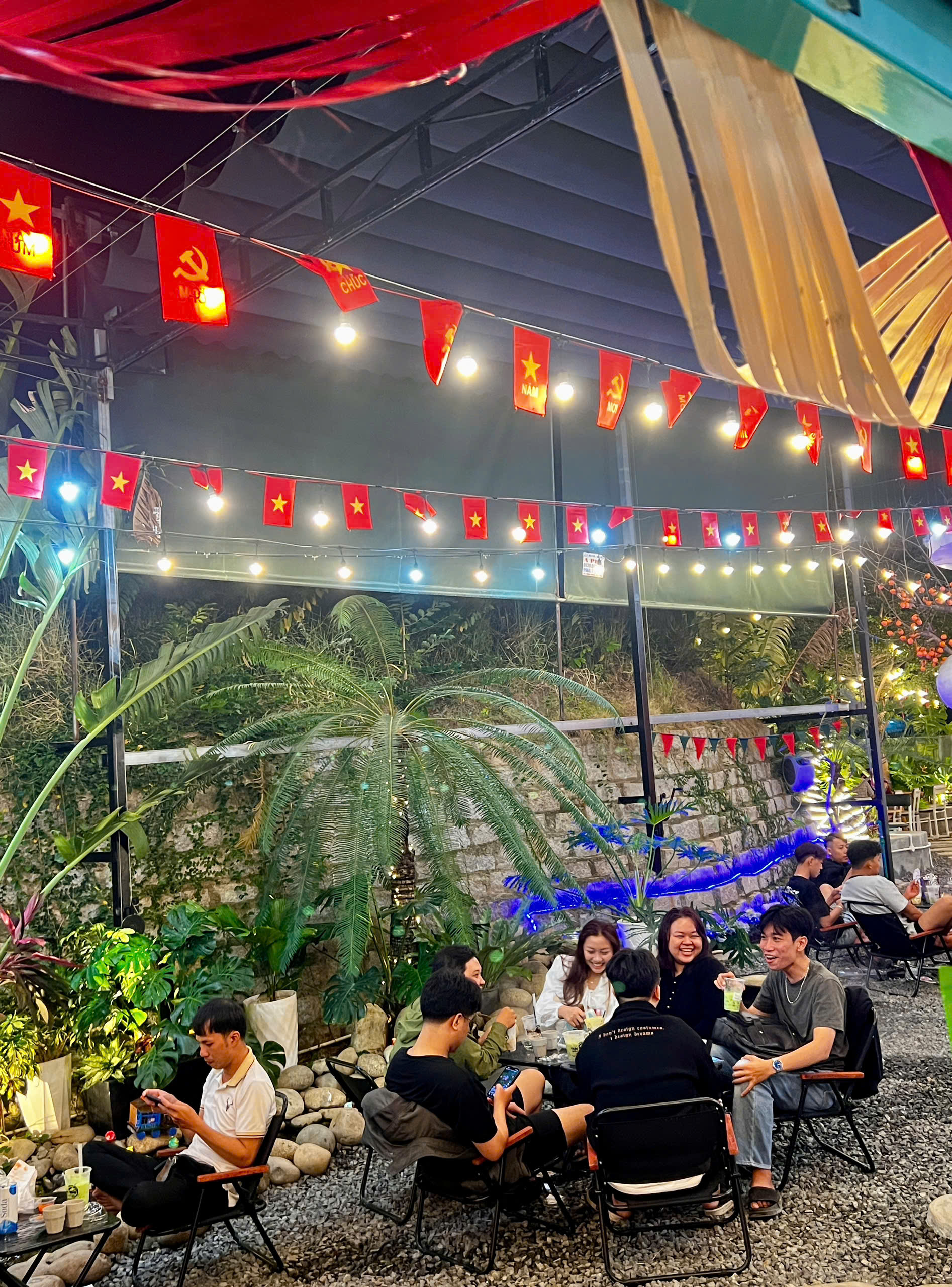 SANG NHƯỢNG QUÁN CAFÉ – TRÀ SỮA ĐANG HOẠT ĐỘNG ỔN ĐỊNH TẠI CAM RANH, KHÁNH HÒA