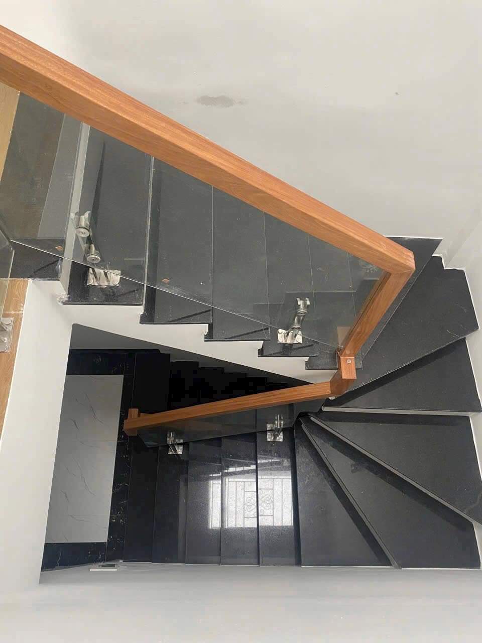 Cho thuê nhà, 138m2_ 7T; Quang Trung, Thợ Nhuộm, Trần Quốc Toản -72 tr