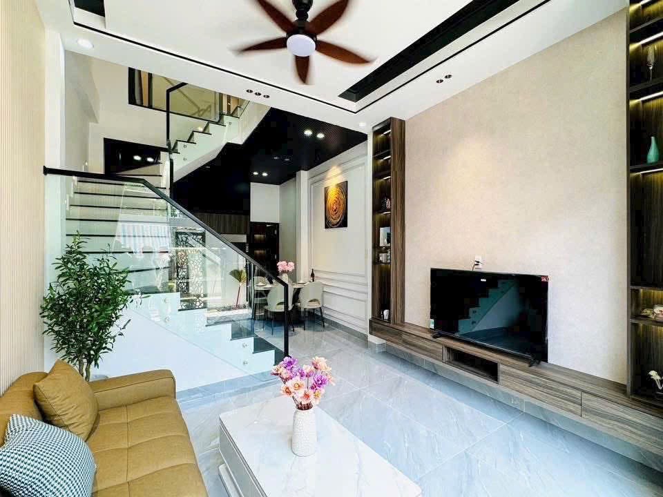 🔴💥Nhà 3 tầng 3 mê kiệt Phạm Văn Nghị - Gần Nguyễn Văn Linh