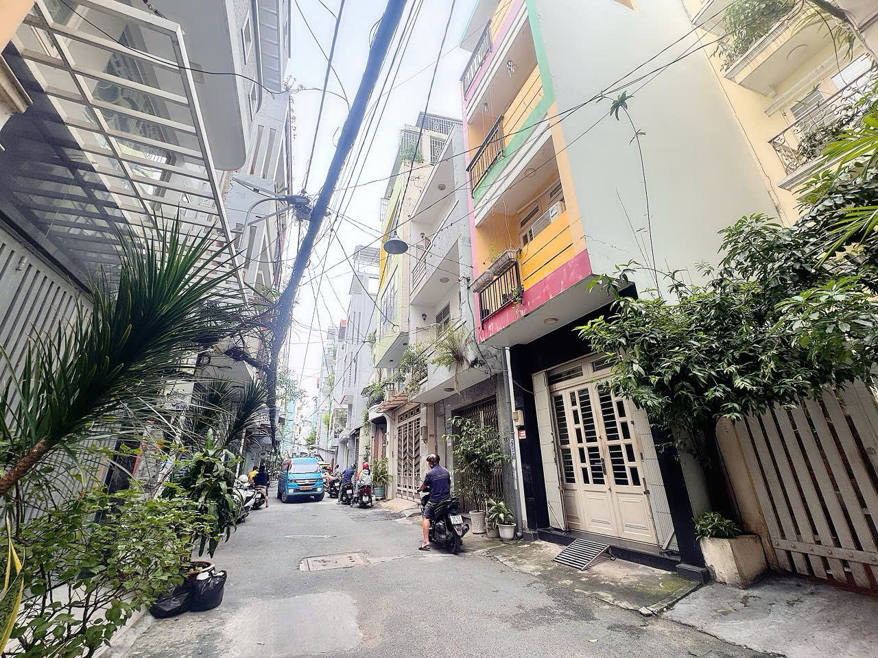 BÁN NHÀ 3 TẦNG XE HƠI ĐẬU NGÀY ĐÊM D.LÊ VĂN SỸ, QUẬN 3 - DT LỚN 111M2 NGANG 4,5M*27M - SẴN DÒNG TIỀN CHỦ VỪA Ở VỪA ĐANG CHO THUÊ 25TR/TH