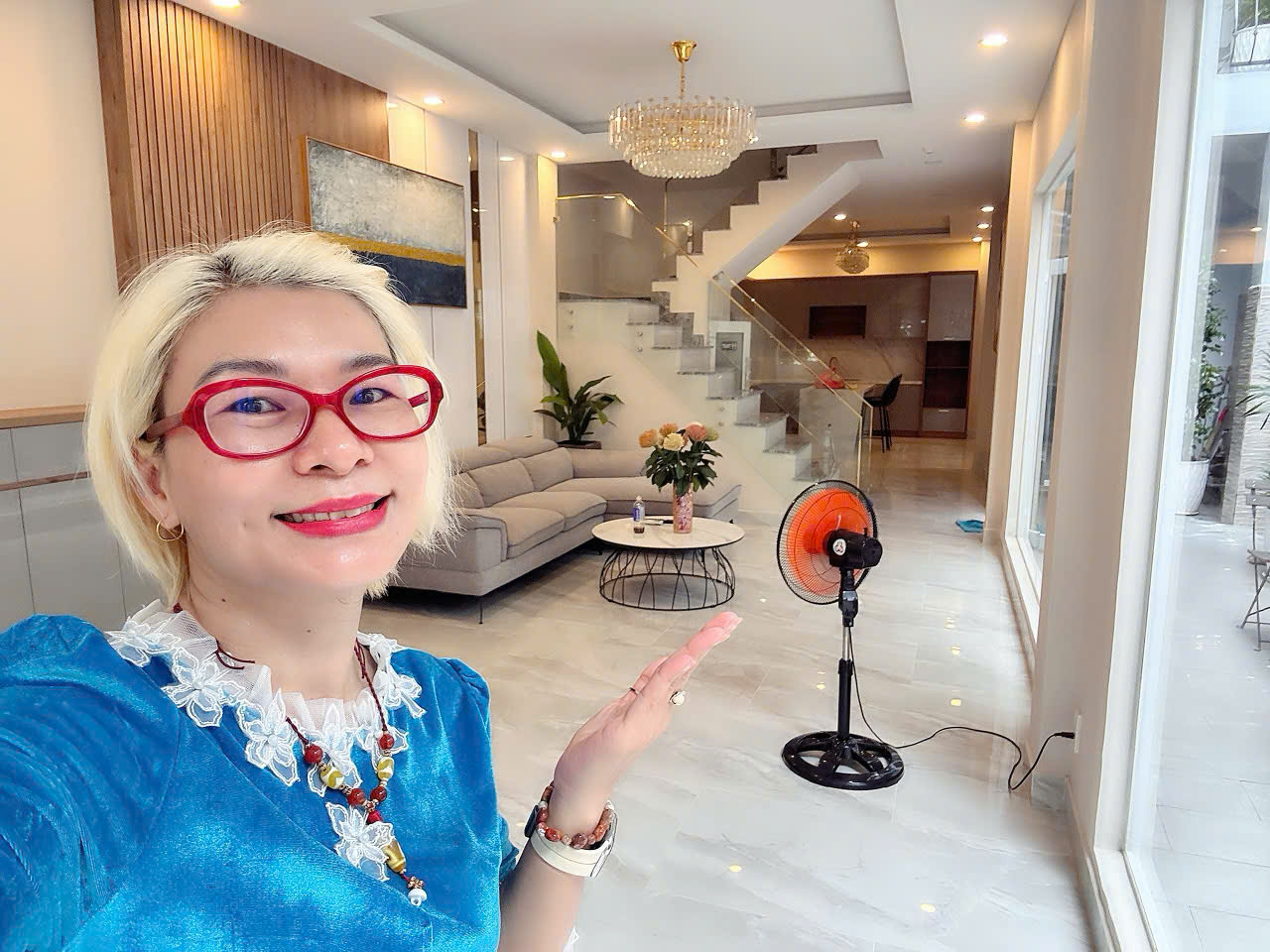 BÁN BIỆT THỰ MINI PHONG CÁCH CHÂU ÂU - NGANG HIẾM 6M*18M - BÁN NHÀ 4 TẦNG Đ.LÊ THỊ RIÊNG, BÊN THÀNH, QUẬN 1 * LH GIANG GIANG: 093.86.76.685