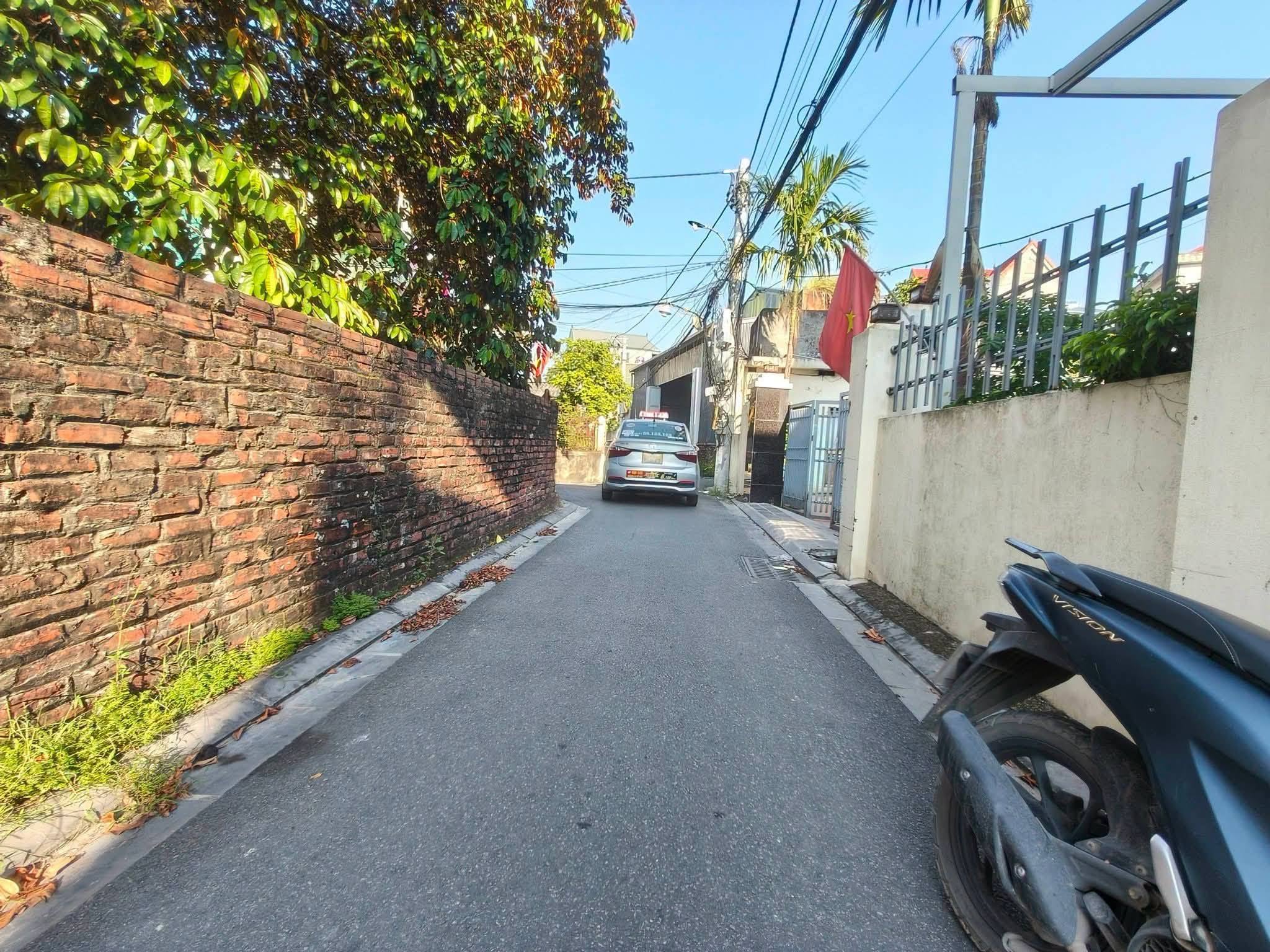 Cận bìa làng, ngõ thông xe tải.
61m2, mt4.5m, Bắc Hồng, Đông Anh.-3