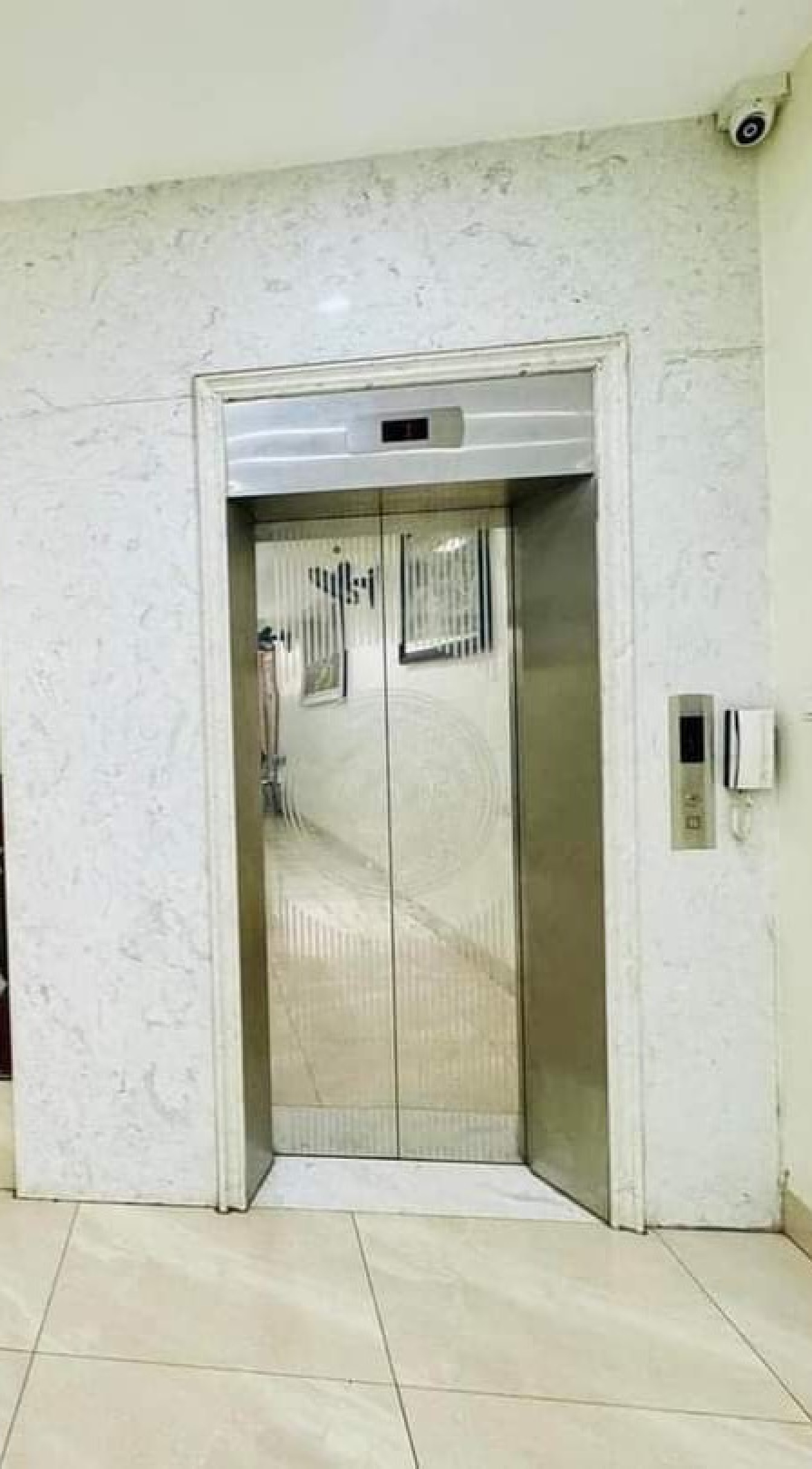Cho thuê nhà, 111m2_ 5T; Lý Thường Kiệt, Bà Triệu, Ngô Quyền -43 tr