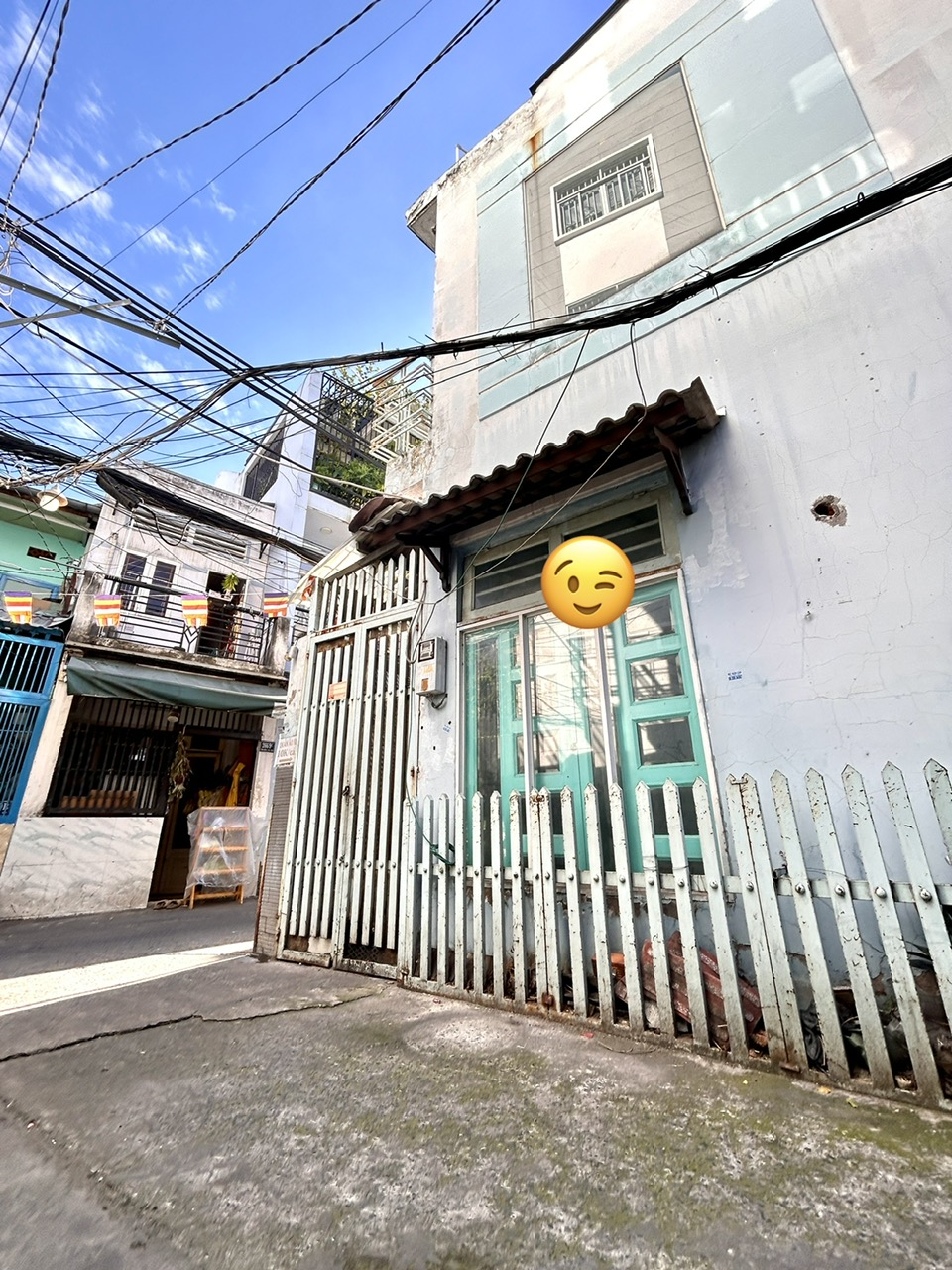 BÁN MẶT TIỀN HẺM Đ.TÔN ĐẢN- KHU VỰC KINH DOANH SẦM UẤT- HẺM THÔNG RA Đ.SỐ- CÁCH 50M RA Đ.XE HƠI- LƯU THÔNG KHÁNH HỘI - HOÀNG DIỆU- BẾN VÂN ĐỒN.