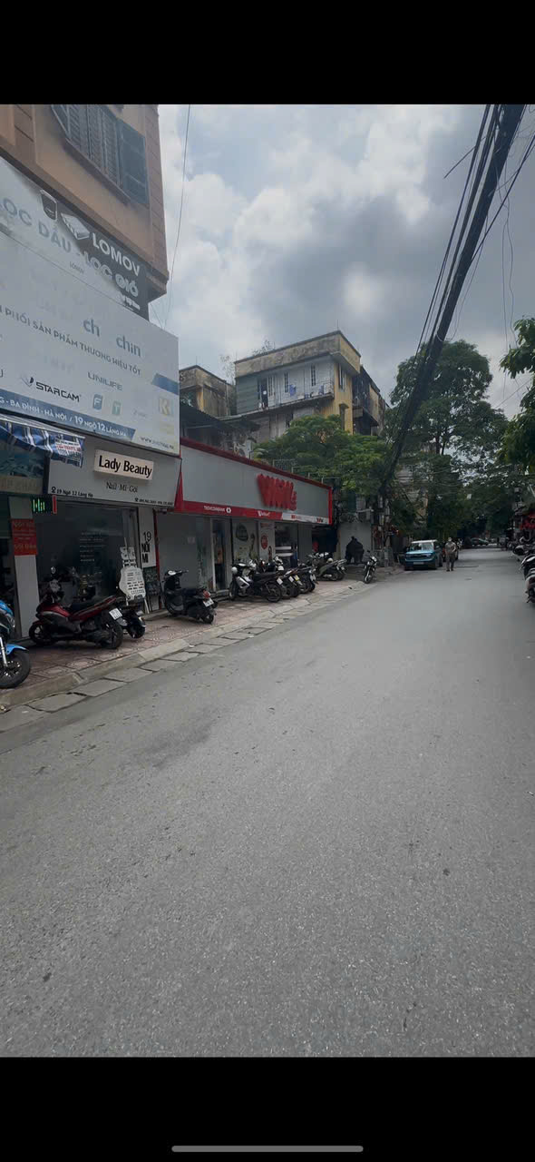SANG NHƯỢNG 1/2 CỬA HÀNG ĐANG LÀM MI – GỘI  LÁNG HẠ Tệp khách chủ yếu là dân văn phòng, khung giờ hoạt động cũng rất dễ chịu-3