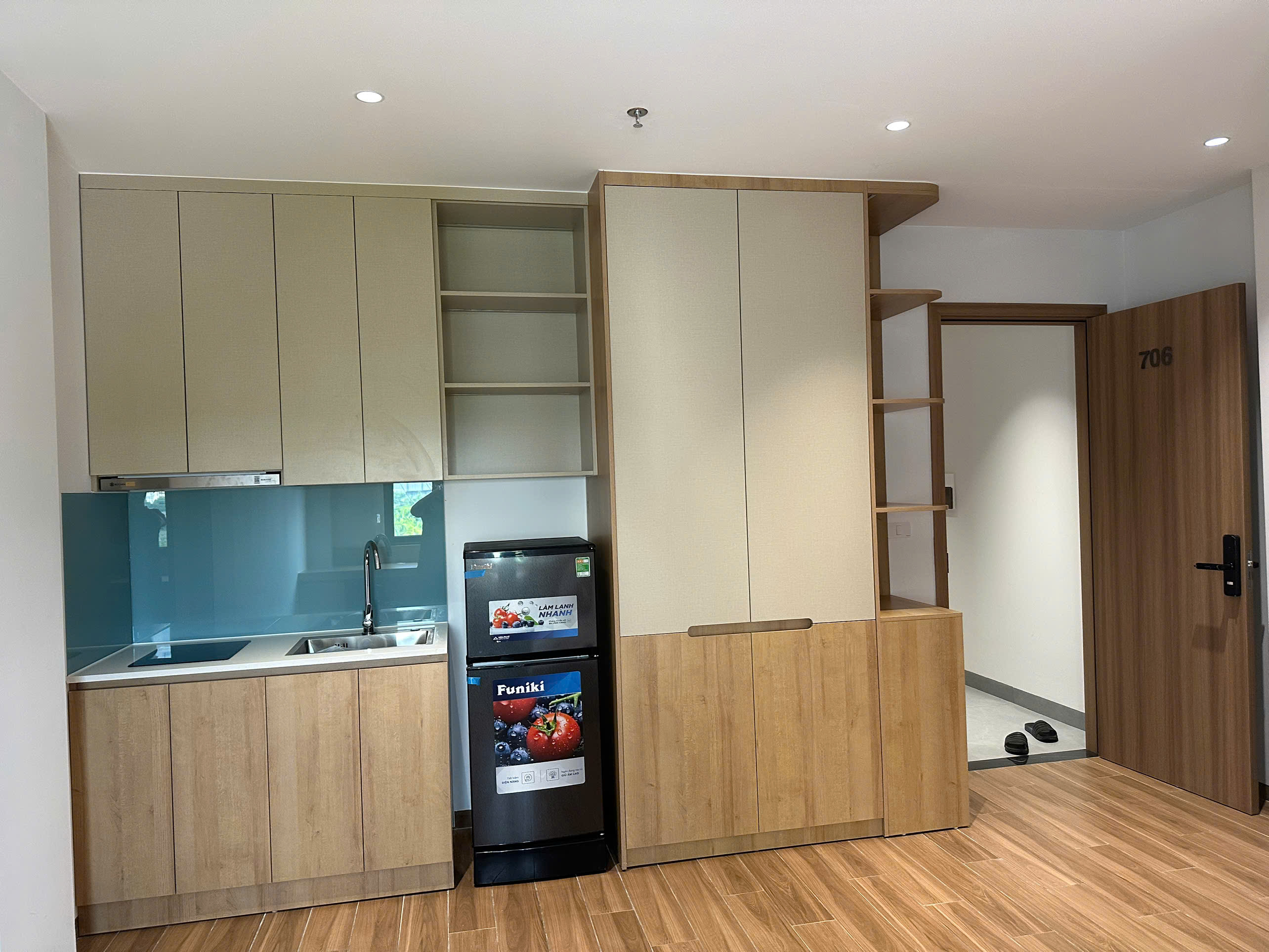 Căn hộ dịch vụ 9 tầng cho thuê tại Đồng Me, Phường Từ Liêm, Hà Nội