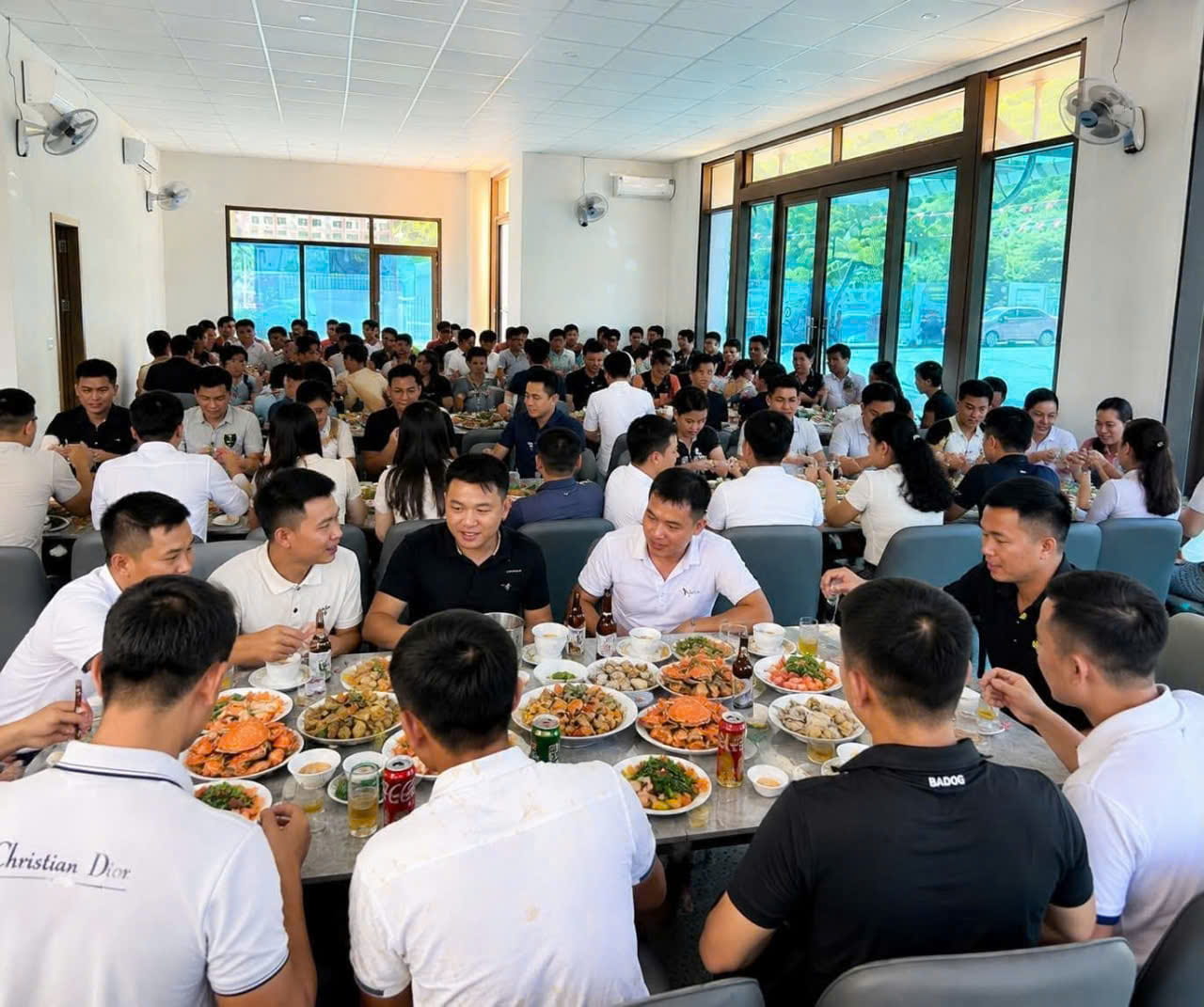 CƠ HỘI VÀNG KINH DOANH DU LỊCH CÁT BÀ – SANG NHƯỢNG GẤP NHÀ HÀNG CASEAYAI  Vị trí kim cương sát bãi tắm trung tâm