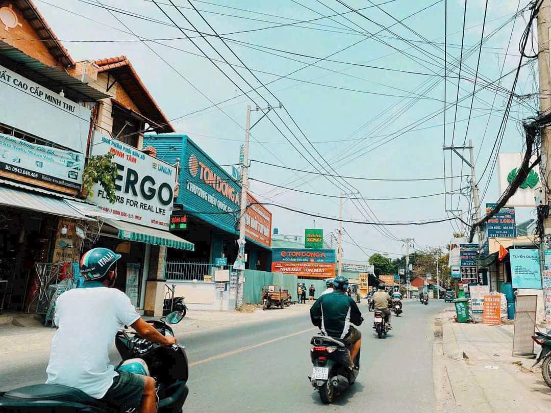 KHO/XƯỞNG MẶT TIỀN HÀ HUY GIÁP – ĐƯỜNG NHỰA 8M – GIÁ CHỈ 36 TRIỆU/THÁNG