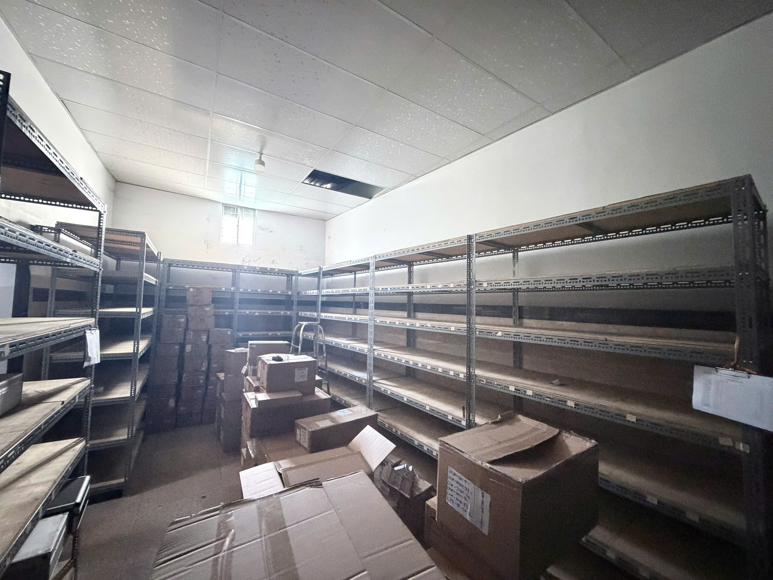 CHÍNH CHỦ BÁN TÒA NHÀ MẶT TIỀN TRẦN THỊ CỜ – HƠN 600M² SÀN, SẴN VĂN PHÒNG VÀ KHO