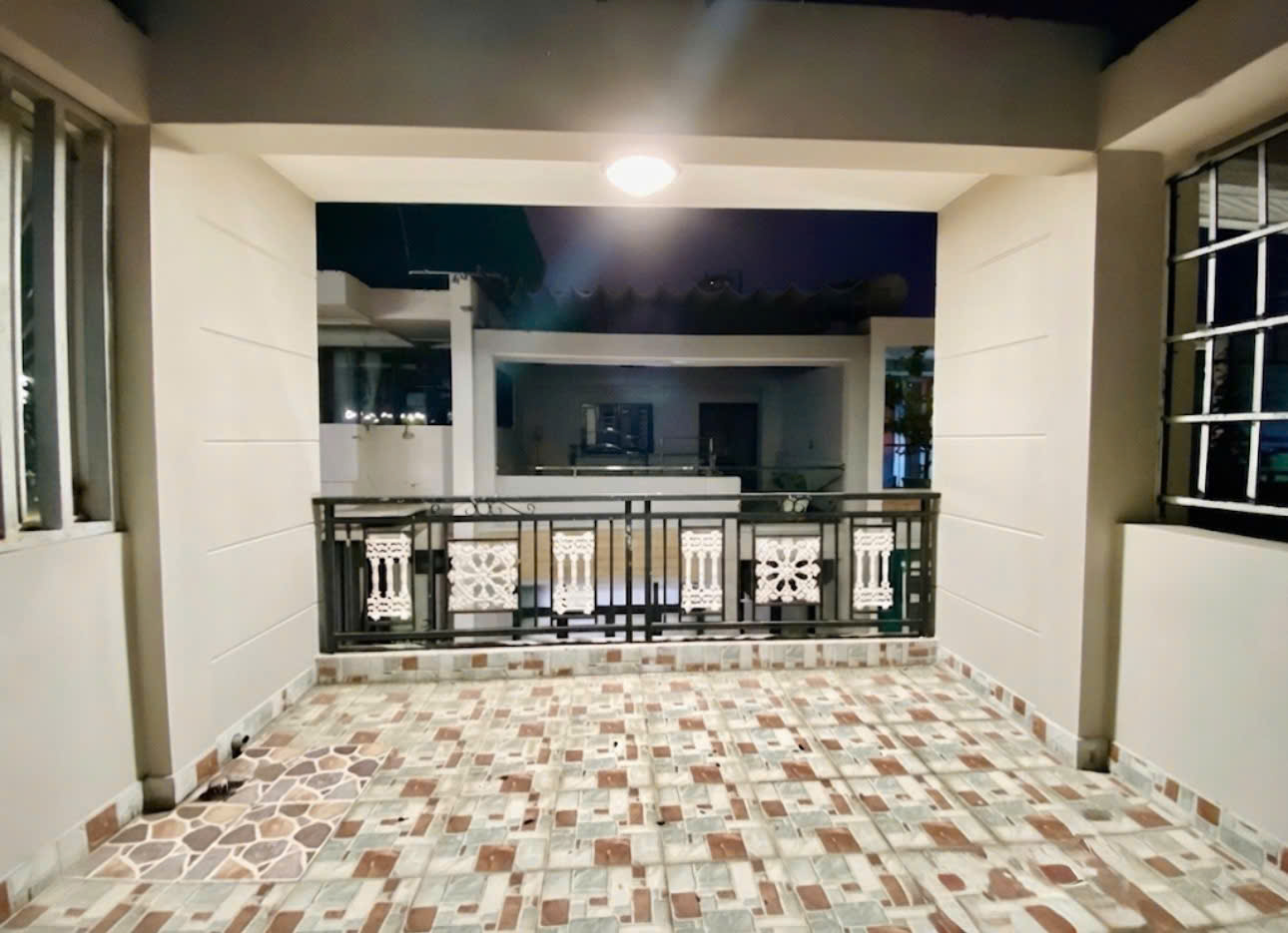 KỀ CƯ XÁ LỮ GIA LẠC LONG QUÂN - HXH 5M Ô TÔ VÀO NHÀ - NGANG 4.2M - 5 TẦNG BTCT - 50M²-3