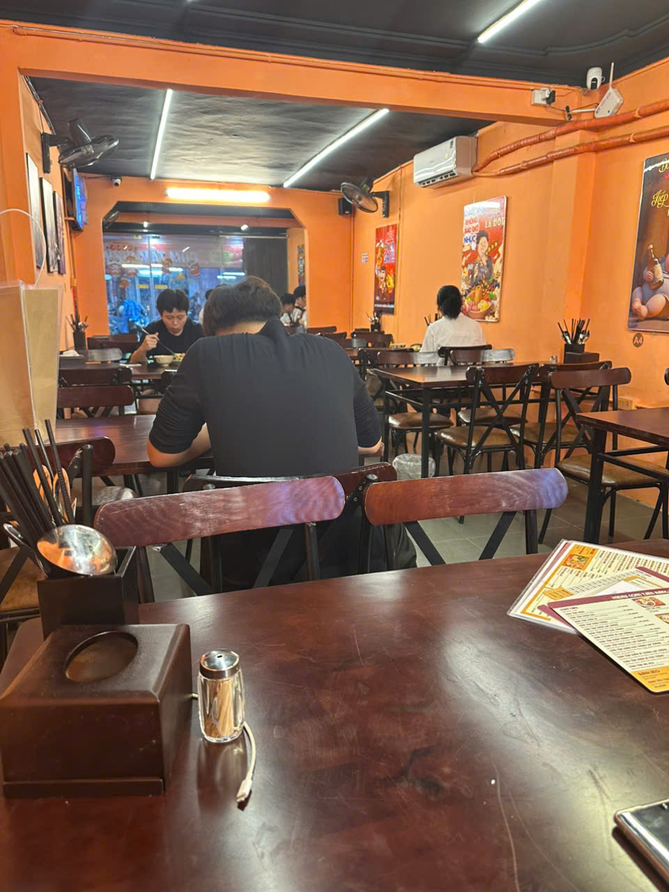 SANG NHƯỢNG QUÁN ĂN MẶT PHỐ – GẦN BẠCH MAI, HAI BÀ TRƯNG, HÀ NỘI - VÀO LÀ KINH DOANH NGAY