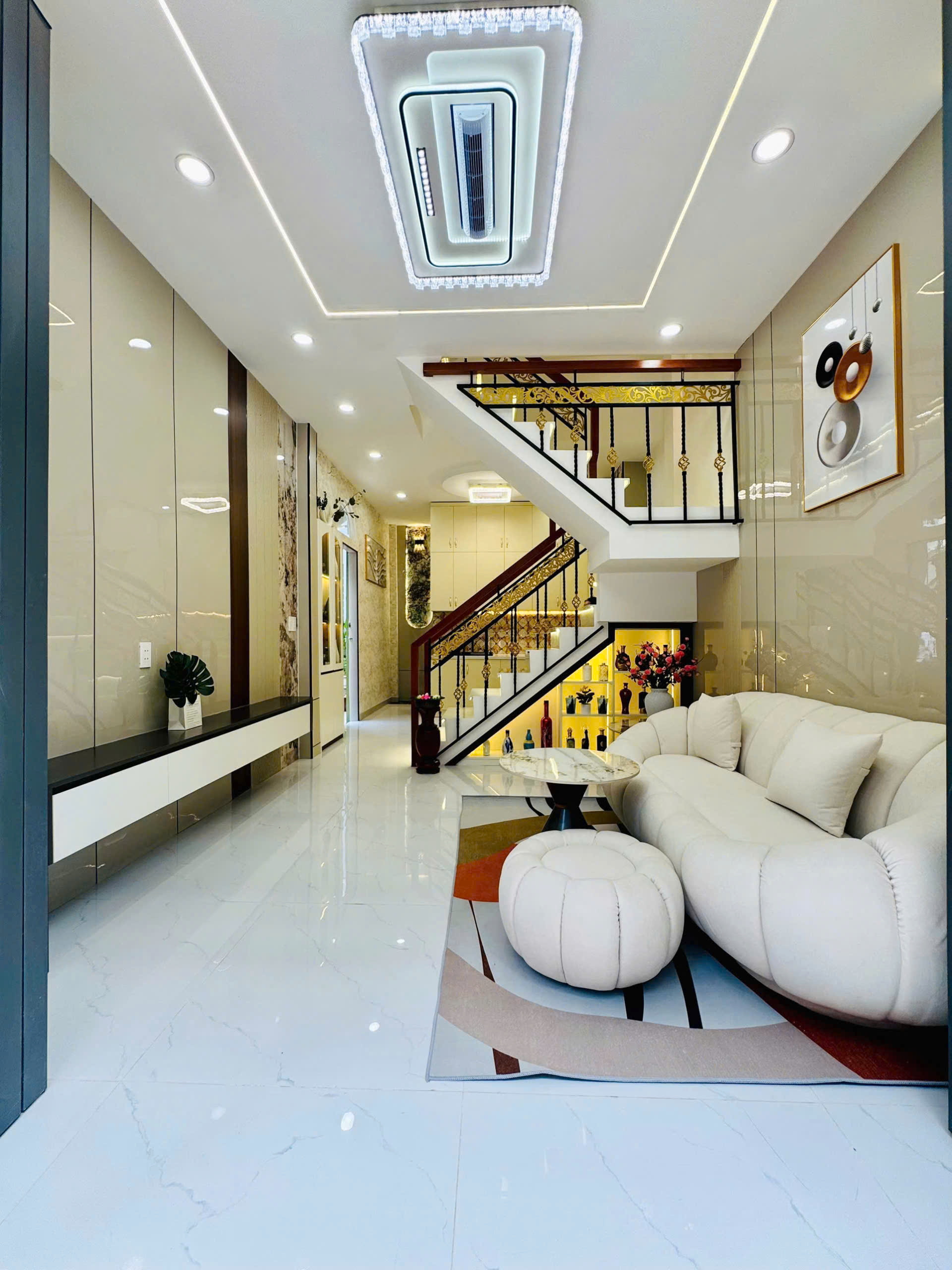 Căn góc 3 tầng hẻm 154 Âu Dương Lân P3Q8. Giá 5,68 tỷ TL