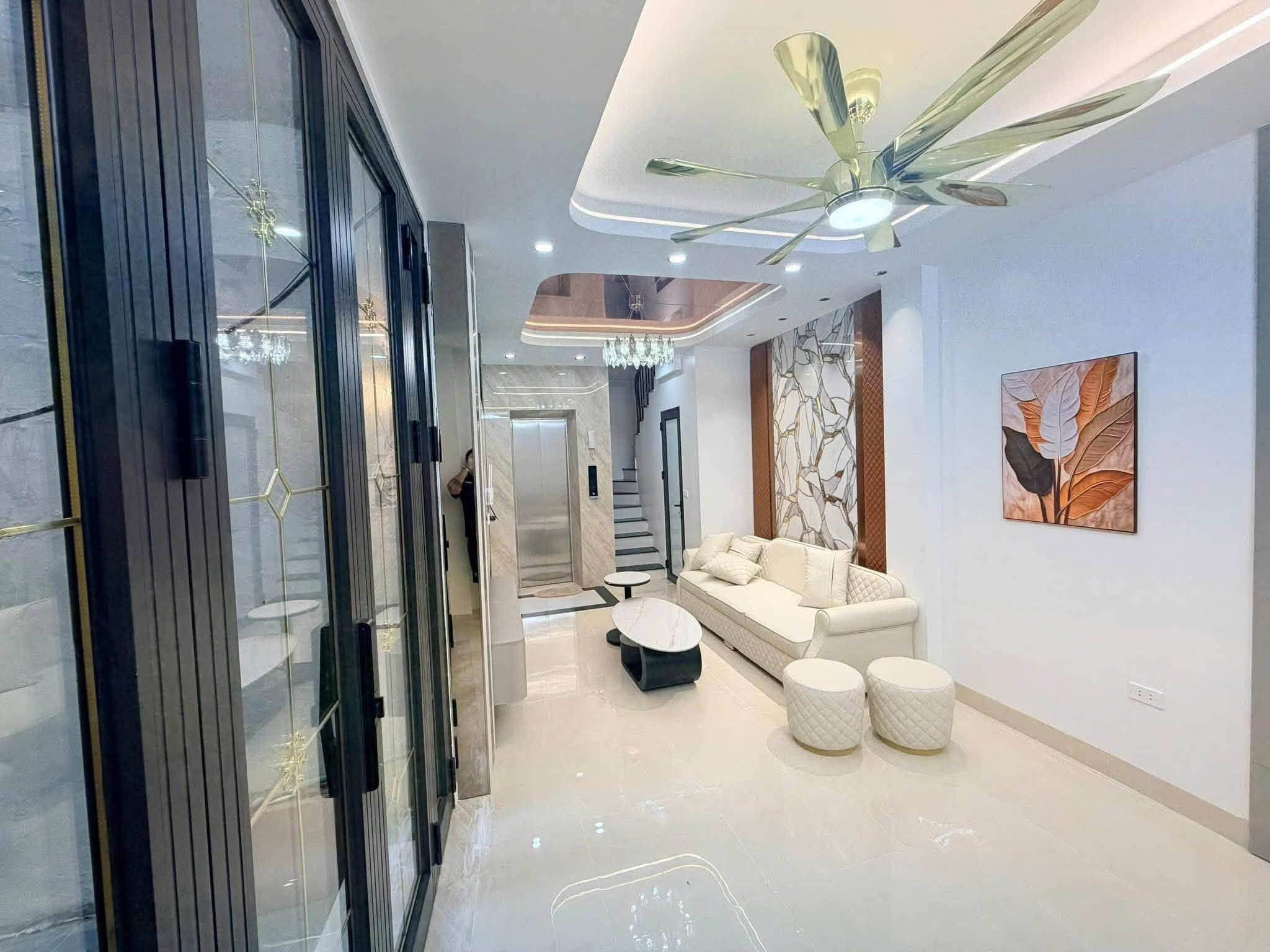 NHÀ ĐẸP 6 TẦNG ĐỘI CẤN, BA ĐÌNH - THANG MÁY - 35 M2 - MT 4 M - 11,7 TỶ-3