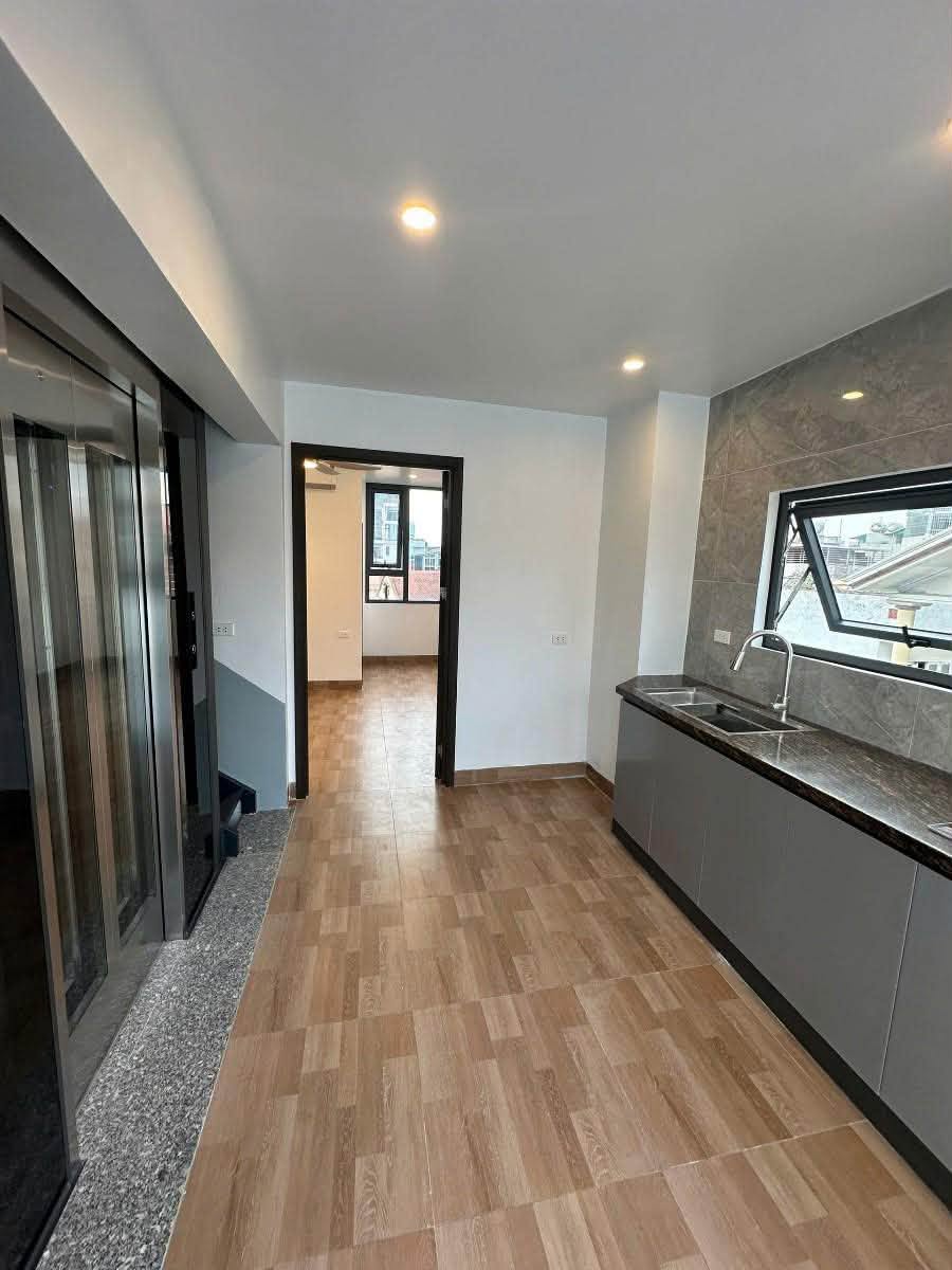 NHÀ ĐẸP XUÂN ĐỈNH, BẮC TỪ LIÊM – GARA Ô TÔ – 70 M2  – 6 TẦNG THANG MÁY - MT 5M - 294 TRIỆU/M²-4
