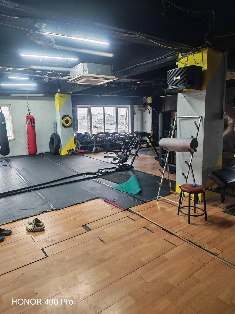 CHO THUÊ SÀN 220M² – ĐÊ LA THÀNH, ĐỐNG ĐA – 39 TRIỆU/THÁNG