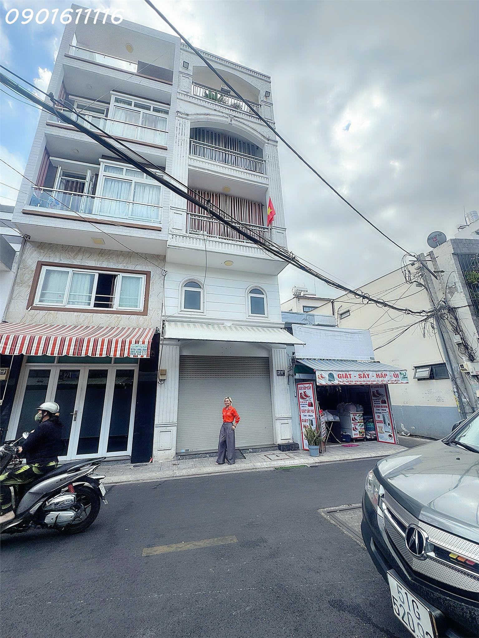 CHÍNH CHỦ CẦN BÁN NHÀ MẶT TIỀN 15M ĐƯỜNG BẾN VÂN DỒN QUẬN 4 - VỊ TRÍ HIẾM NHÀ BÁN - DT 4,2M*15M - CHỈ 10,5T