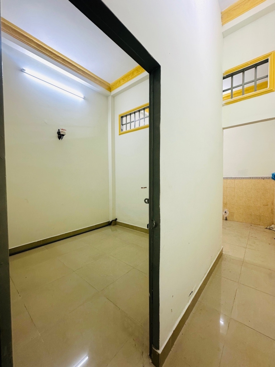 [K5887*] Nhà 2T vuông vức sát chợ Xóm Mới Đ. Số 2 5.x tỷ-3