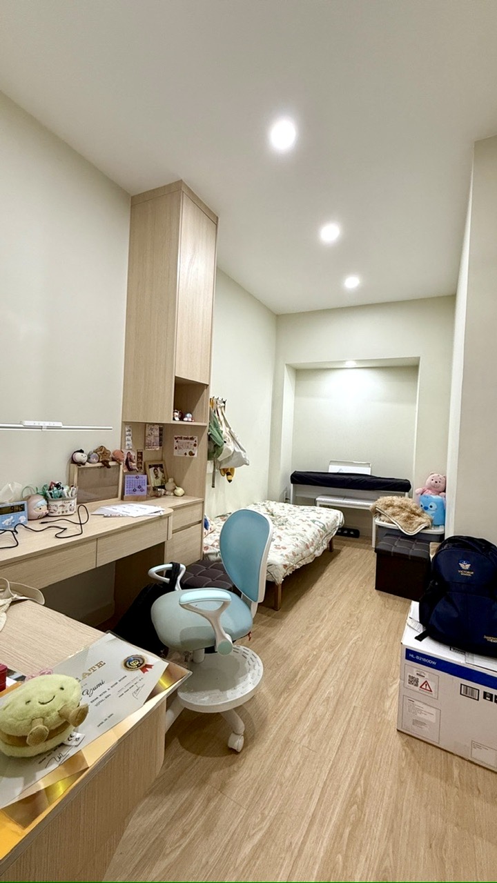 🎉NHÀ ĐẸP 4 TẦNG- MẶT TIỀN 8M- XE HƠI ĐẬU CỬA- Đ.ĐOÀN VĂN BƠ- GẦN NGAY KHU ẨM THỰC VĨNH KHÁNH- LƯU THÔNG TÔN ĐẢN- HOÀNG DIỆU- NGUYỀN TẤT THÀNH .-4