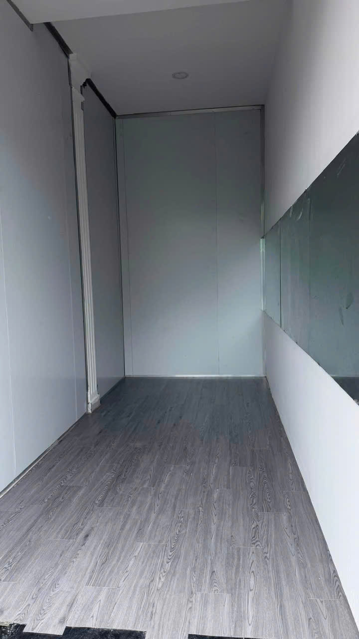 CHO THUÊ NHÀ MẶT TIỀN 82 BẠCH ĐẰNG – VỊ TRÍ ĐẸP, KINH DOANH ĐA DẠNG