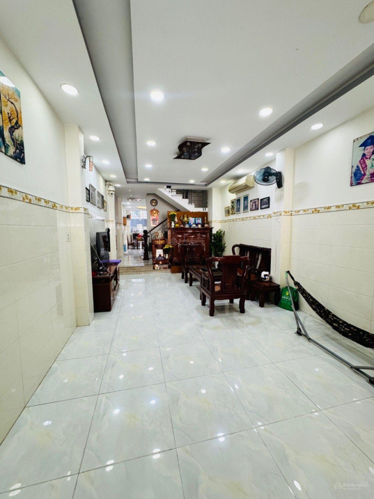 Hoa hậu Âu Dương Lân xe tải thông hẻm, 4 tầng, 4.2x25m, chỉ 13.8 tỷ.