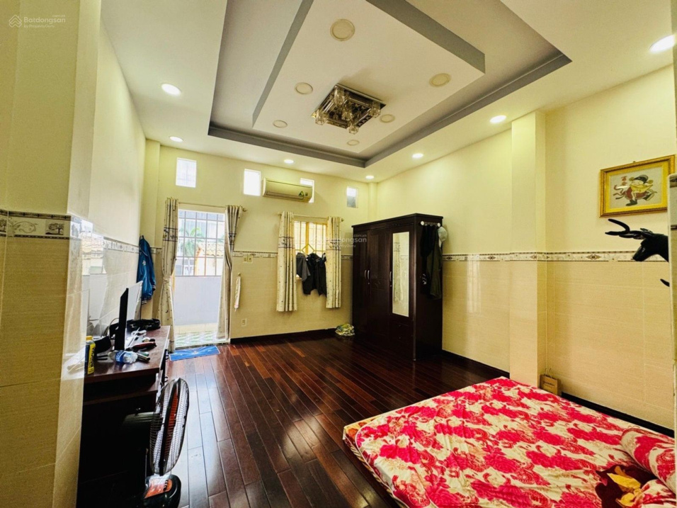 Hoa hậu Âu Dương Lân xe tải thông hẻm, 4 tầng, 4.2x25m, chỉ 13.8 tỷ.-4