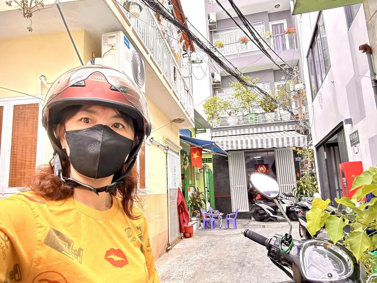 NHÀ NGON- NGANG 8.1M- NGAY MẶT TIỀN XE HƠI- Đ.ĐOÀN VĂN BƠ- GIAO THƯƠNG NGUYỄN THẦN HIẾN VỚI XÓM CHIẾU-2P RA NGUYỄN TẤT THÀNH- PHỐ NGUYỄN HUỆ CHỈ 3P🥰-3