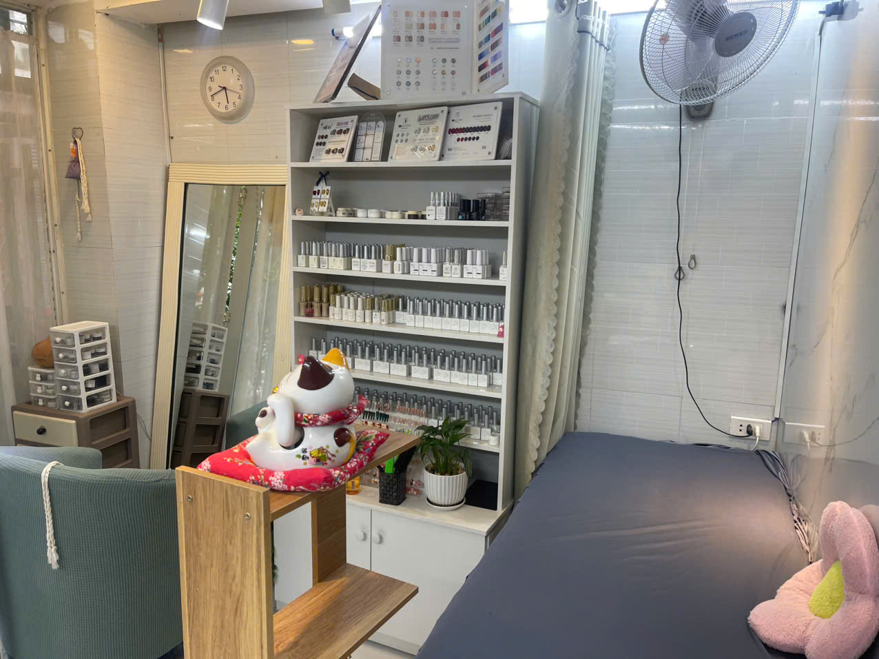 Quận 12 ! CHỐT NHANH – SANG RẺ SALON NAIL – MI - GỘI ,  MT bao đẹp gần khu chung cư, Tel : 0939848634  ( Chính chủ )