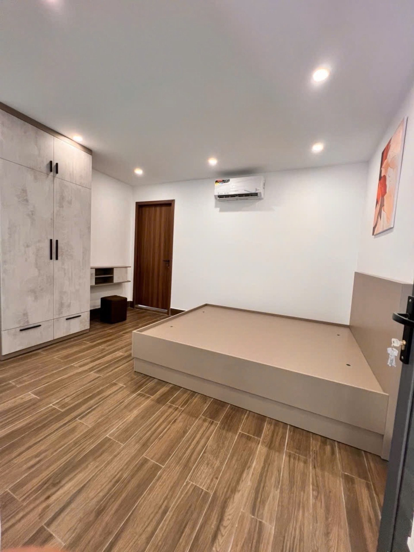 NHÀ PHÚ THỌ HÒA SÁT MẶT TIỀN - 2 TẦNG MỚI TINH - 33M2 - GIÁP CÁC QUẬN TRUNG TÂM - CHỈ NHỈNH 4 TỶNHỎ XÍU.-4