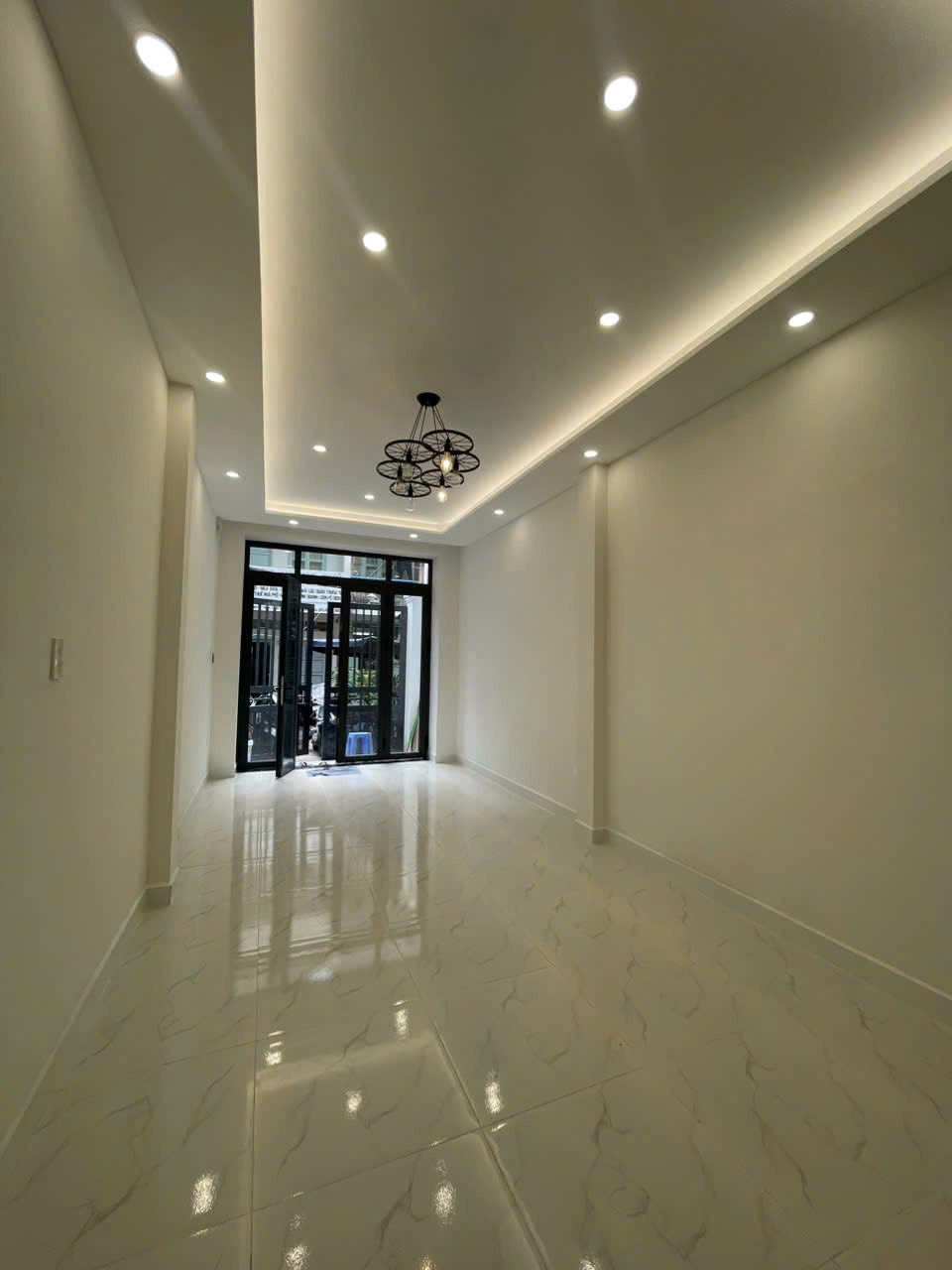 🎯 SIÊU PHẨM LÕI Q3! BÁN NHÀ NGUYỄN THIỆN THUẬT HẺM 8M - VUÔNG VỨC 41M² - 4 TẦNG - CHỈ 13 TỶ TL