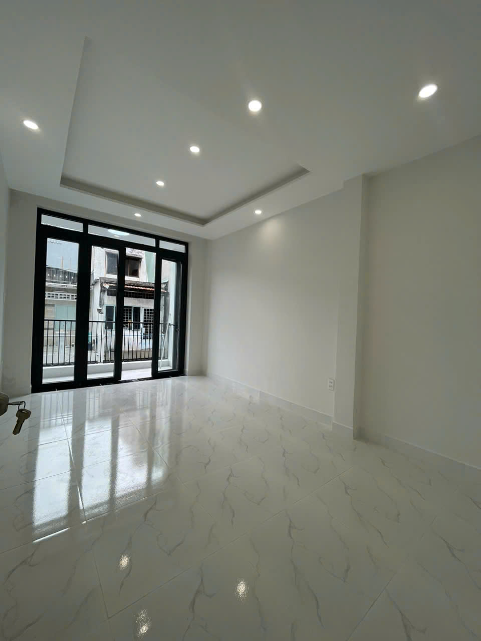 🎯 SIÊU PHẨM LÕI Q3! BÁN NHÀ NGUYỄN THIỆN THUẬT HẺM 8M - VUÔNG VỨC 41M² - 4 TẦNG - CHỈ 13 TỶ TL