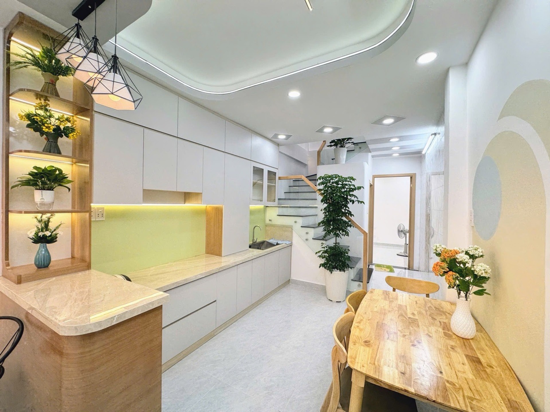 NHÀ MỚI ĐẸP 3 TẦNG KIÊN CỐ - 42M2 - CÓ 4 PHÒNG NGỦ - GẦN 4 XÃ - GIÁP TÂN PHÚ - HẺM TRƯỚC NHÀ 4M - GẦN TRƯỜNG HỌC ĐẦY ĐỦ TIỆN ÍCH - GIÁ CHỈ HƠN 4 TỶ