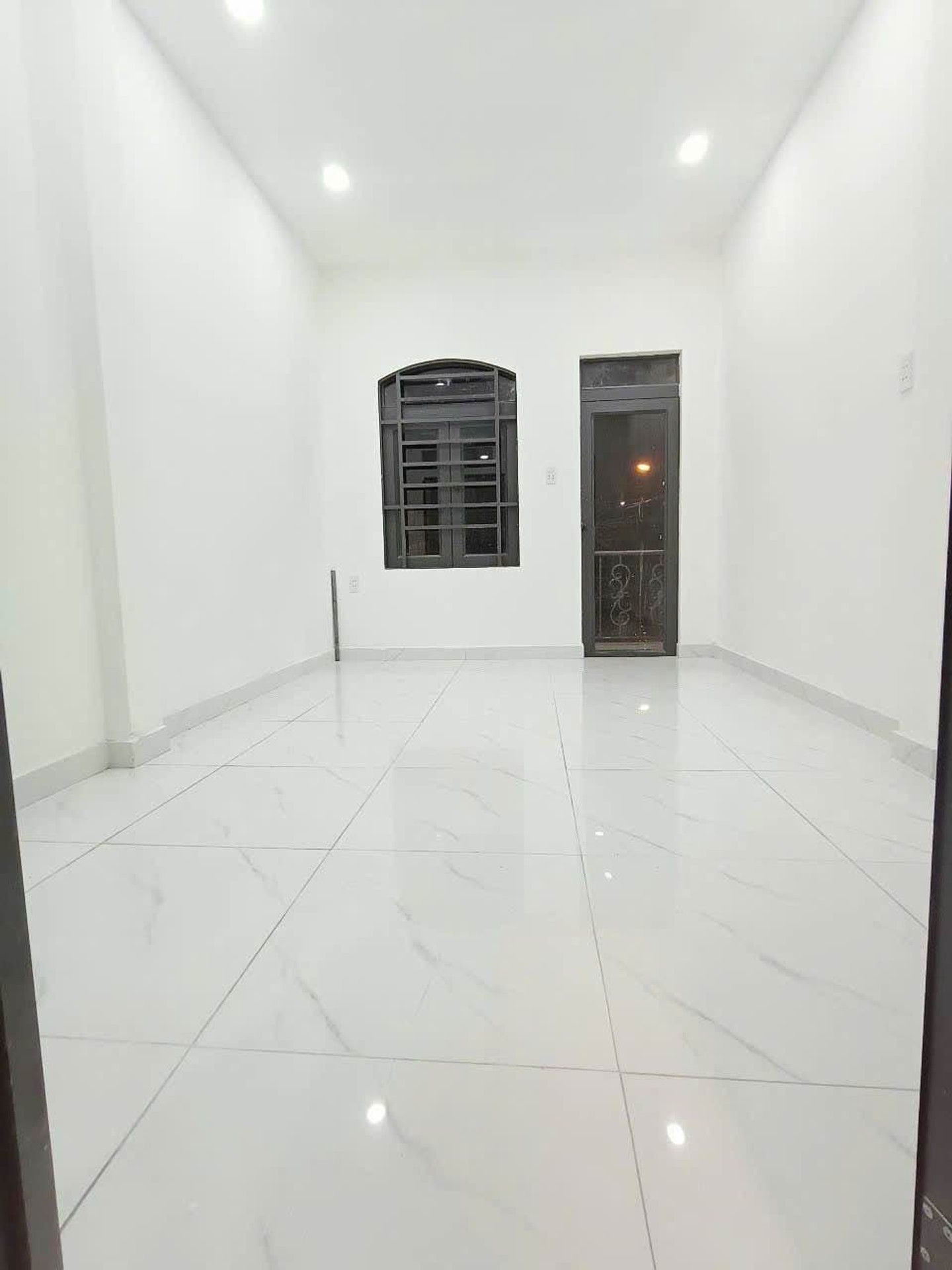 Mặt tiền kinh doanh đỉnh 3 tầng khu Bình Long- sát Tân Phú