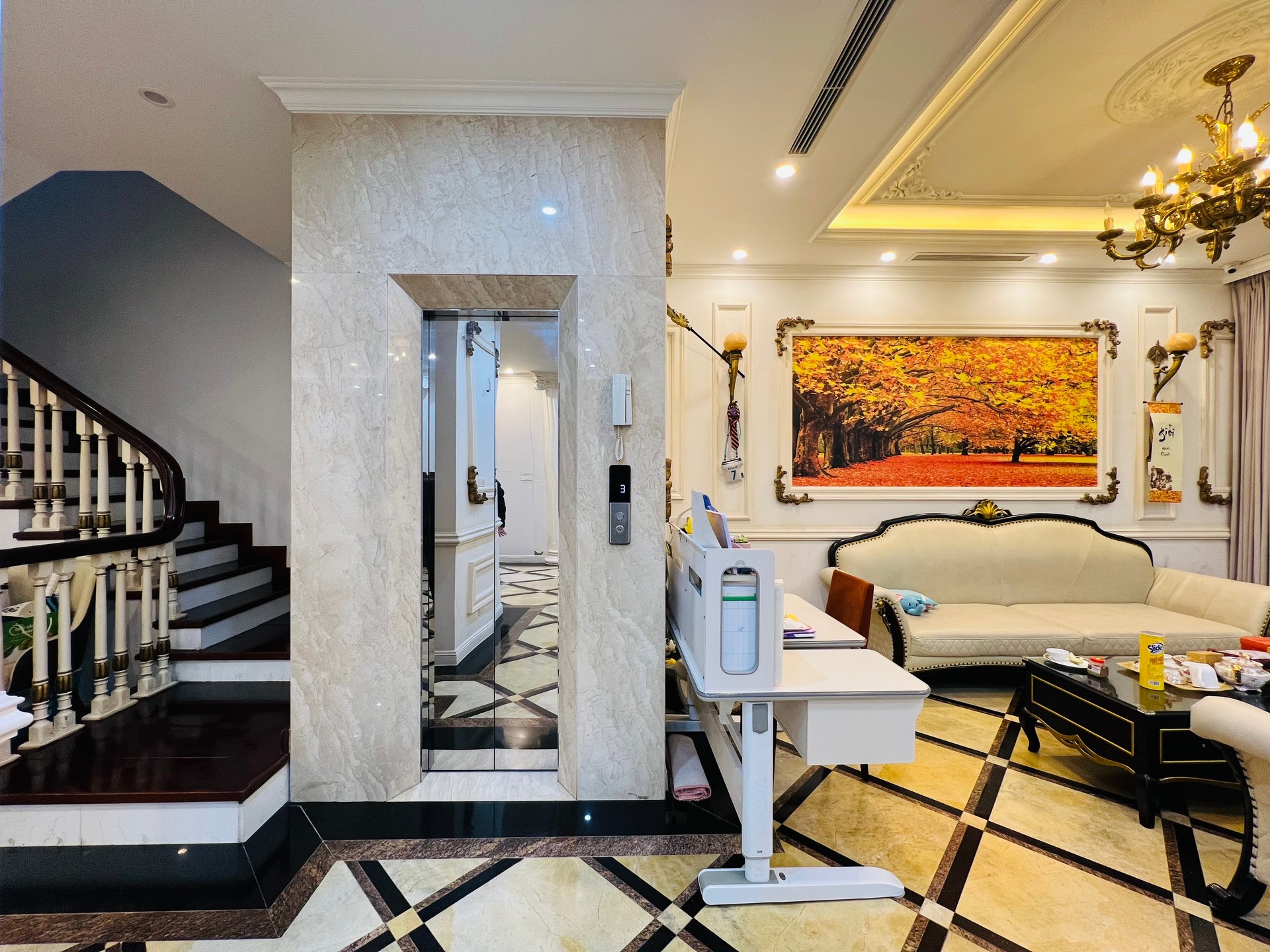 BÁN BIỆT THỰ SÀI ĐỒNG, LONG BIÊN 180M2- 4 TẦNG THANG MÁY, CẠNH VINHOMES- 48.5 TỶ
