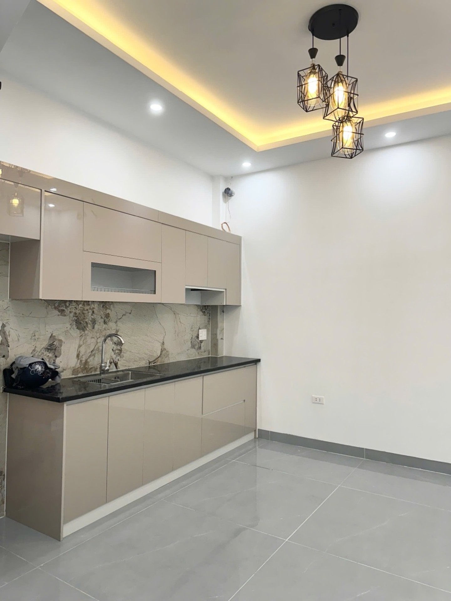 Bán nhà 3 tầng Lạch Tray - Khu trung tâm sầm uất