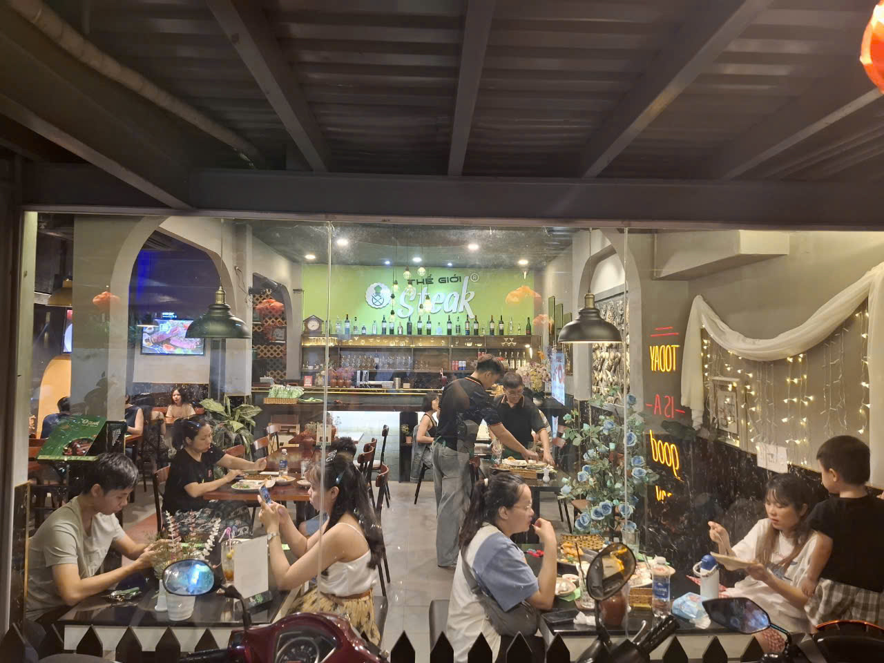 CẦN SANG GẤP QUÁN STEAK & MẶT BẰNG NGUYỄN GIA TRÍ – BÌNH THẠNH Đây là cơ hội tốt cho anh/chị đang tìm mặt bằng đẹp-2