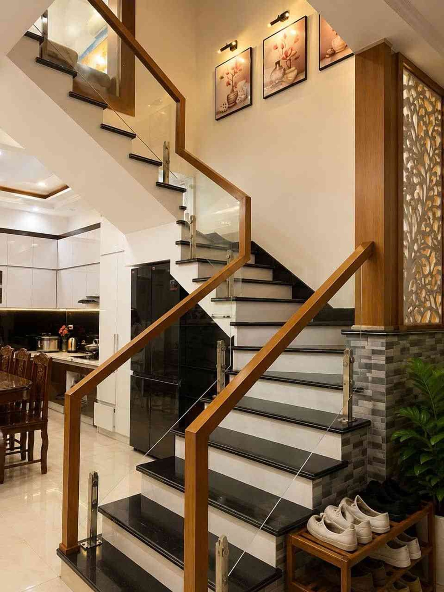 Nhà 4 tầng gara ô tô - Ngõ thông Chợ Hàng - Không gian xanh hiếm có-3