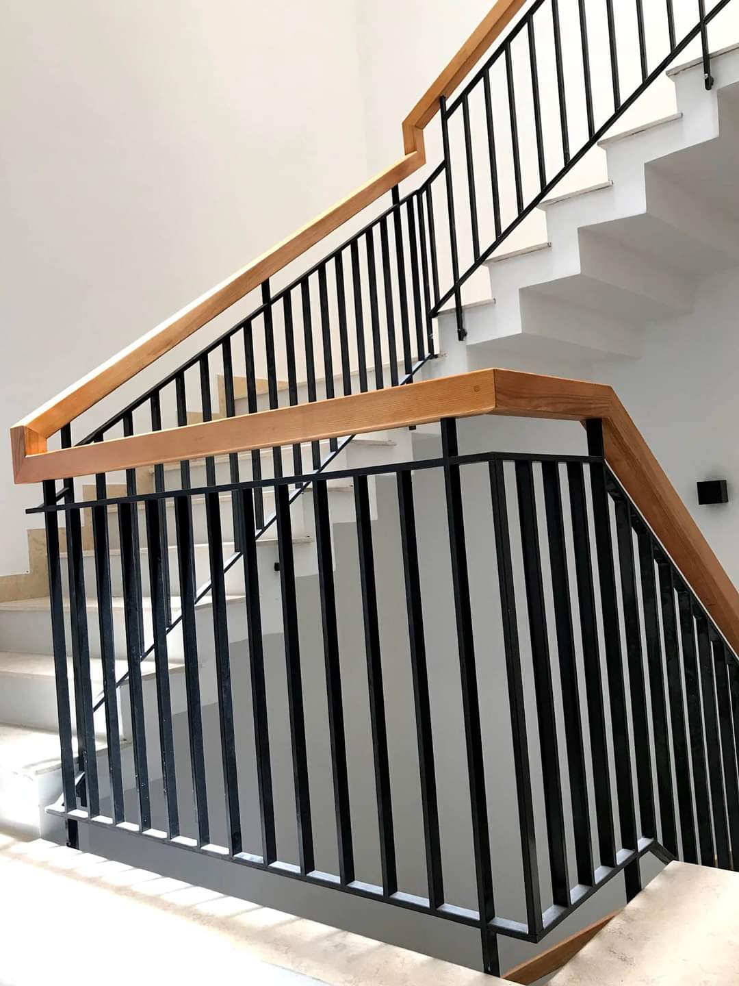 Cho thuê nhà, 102m2_ 5T; Hoàng Cầu, La Thành, Đặng Tiến Đông -24 tr
